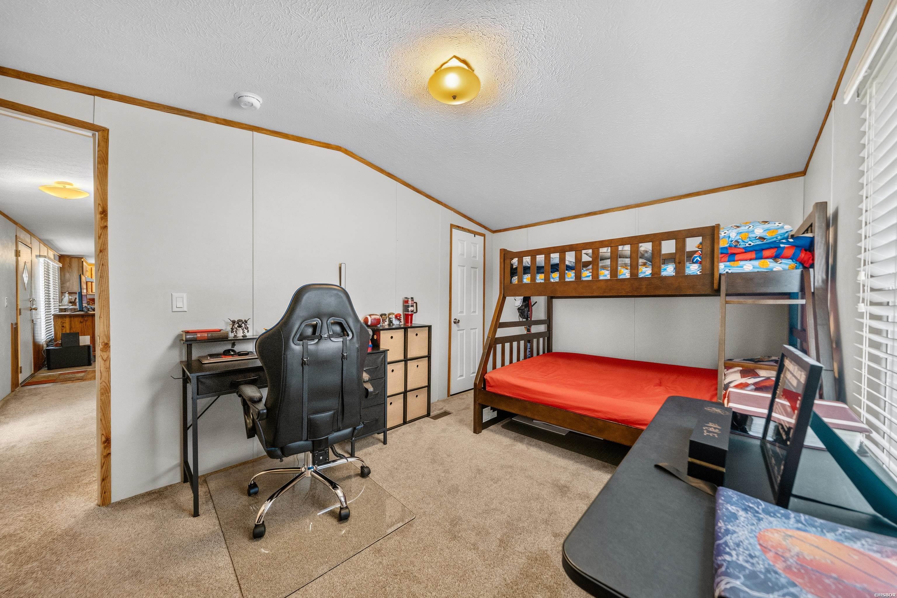 129 Ebony Way Property Photo 2