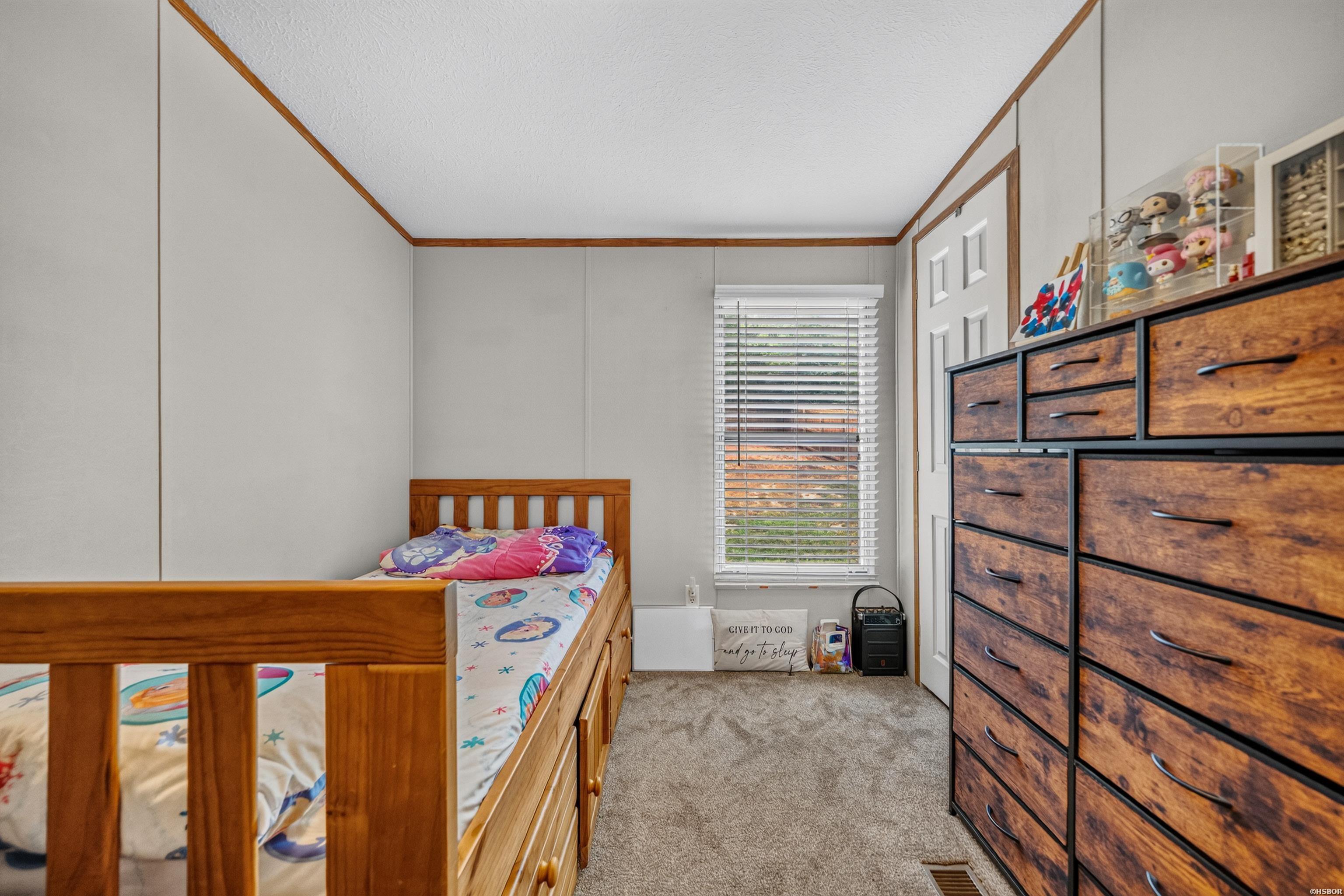 129 Ebony Way Property Photo 6