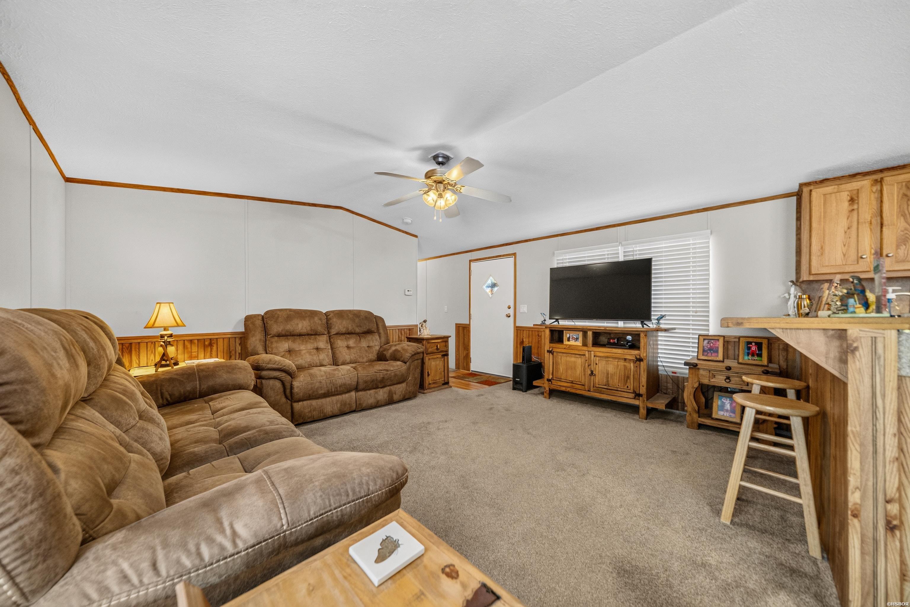 129 Ebony Way Property Photo 10