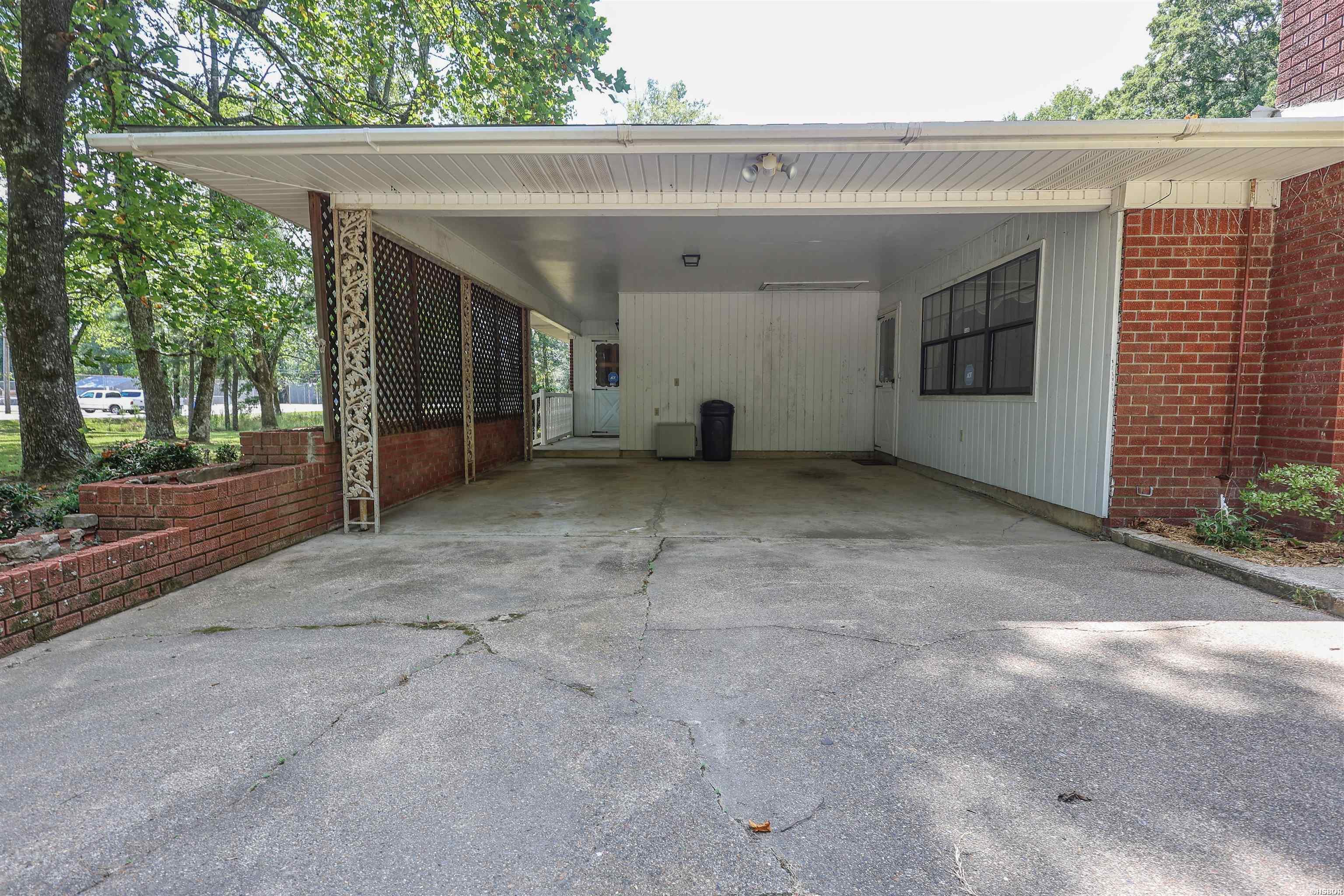 228 Park Street Property Photo 5