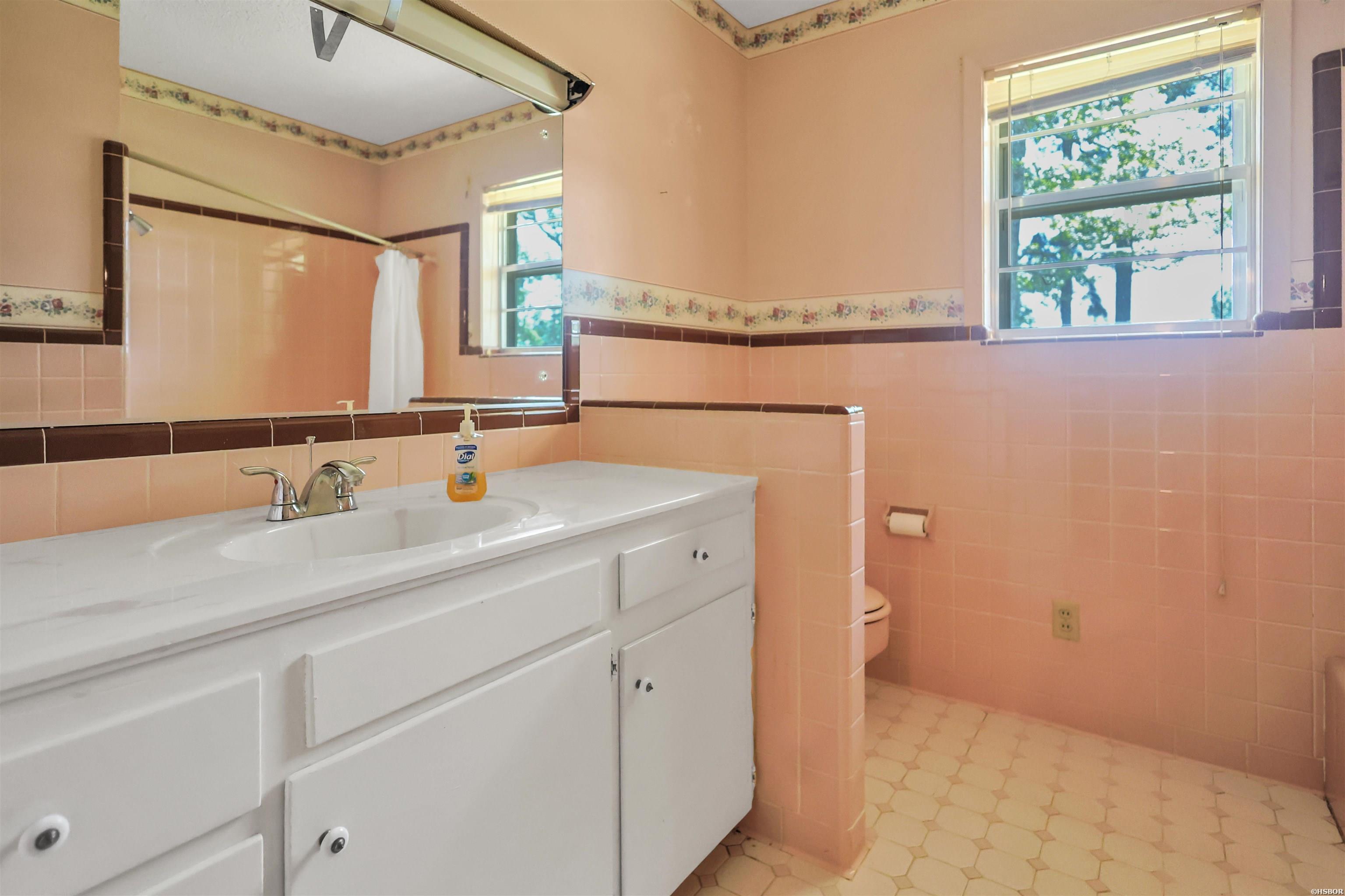 228 Park Street Property Photo 30