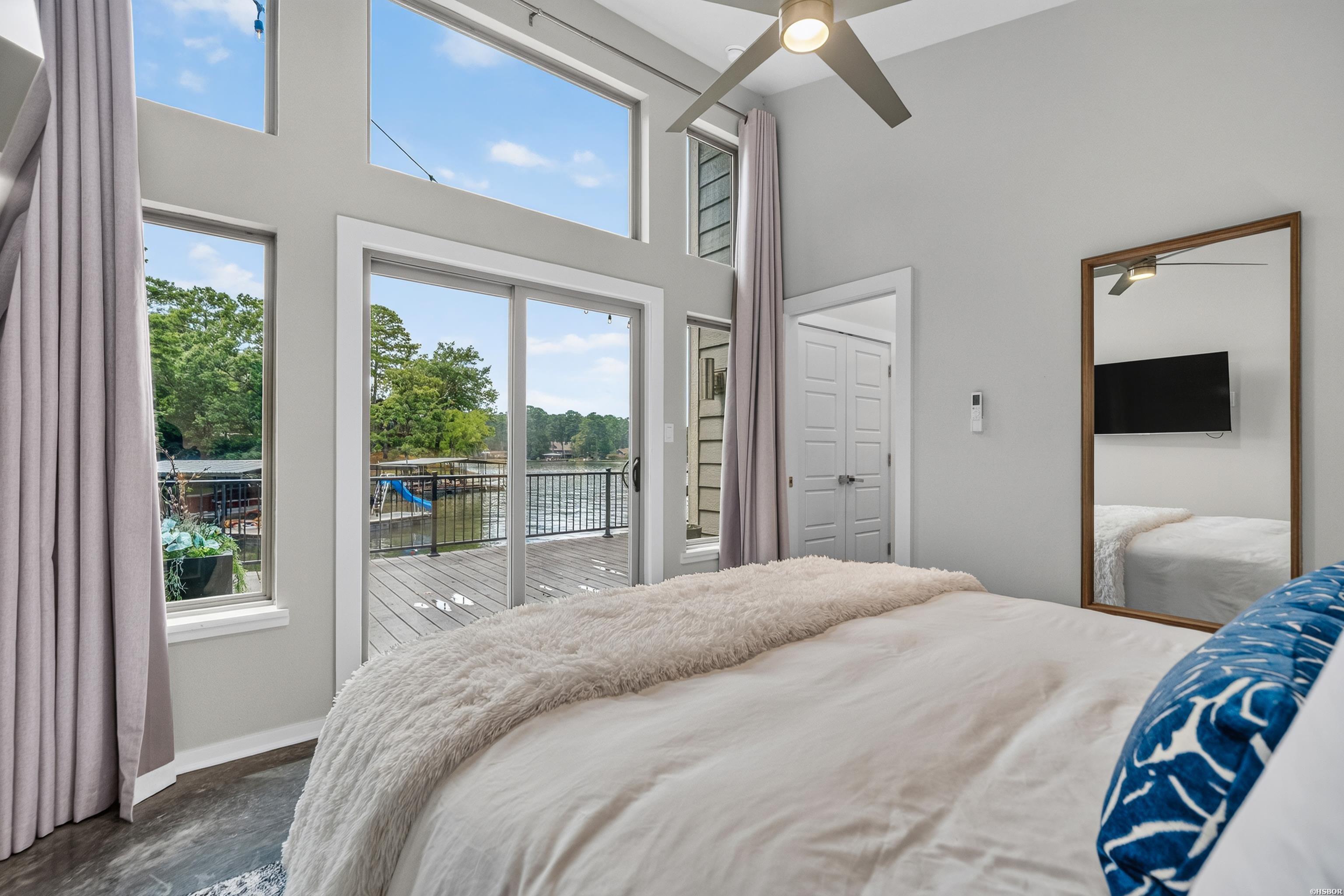 679, 689, 683 Little Mazarn Road Property Photo 12