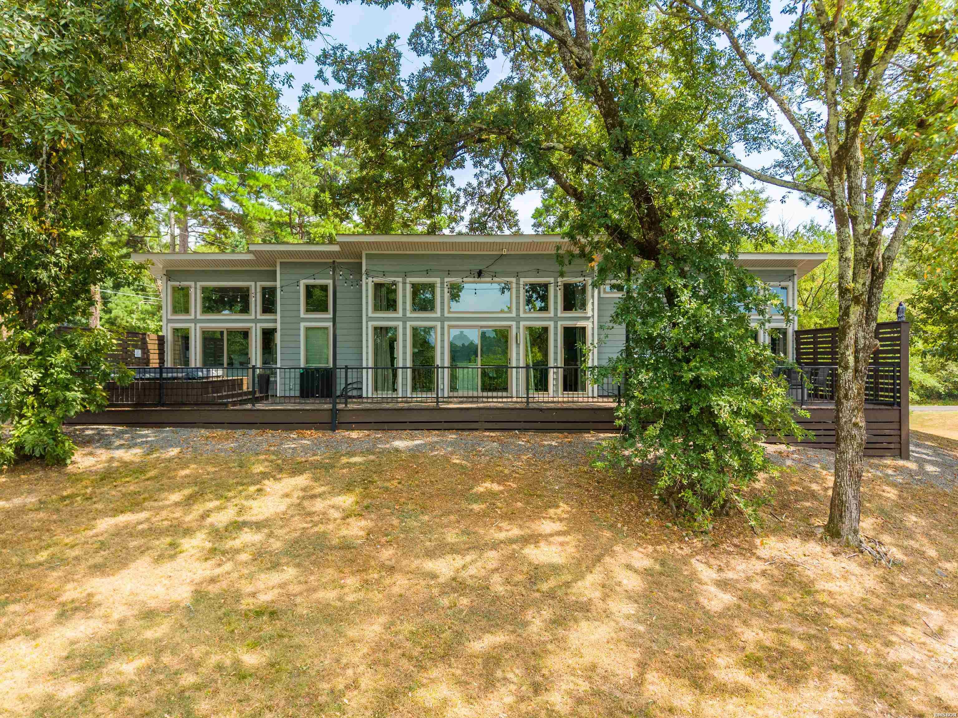 679, 689, 683 Little Mazarn Road Property Photo 14