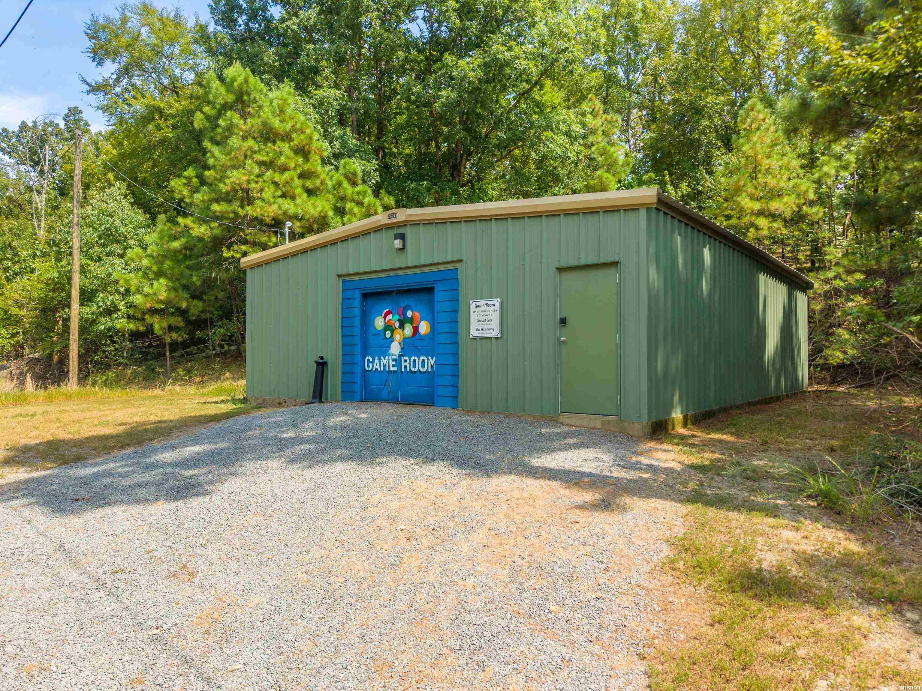 679, 689, 683 Little Mazarn Road Property Photo 23