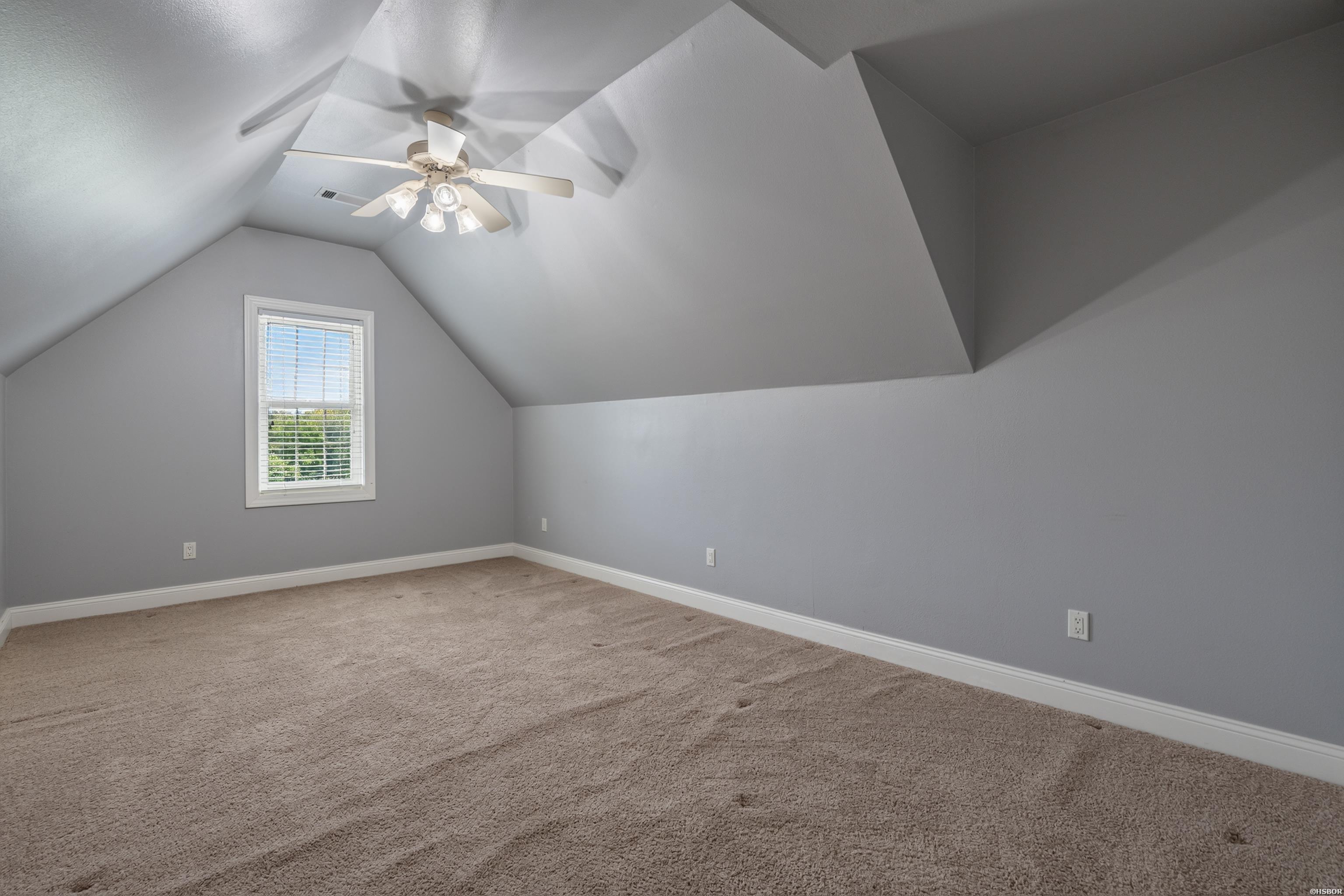 128 Valley Wood Trail Property Photo 32