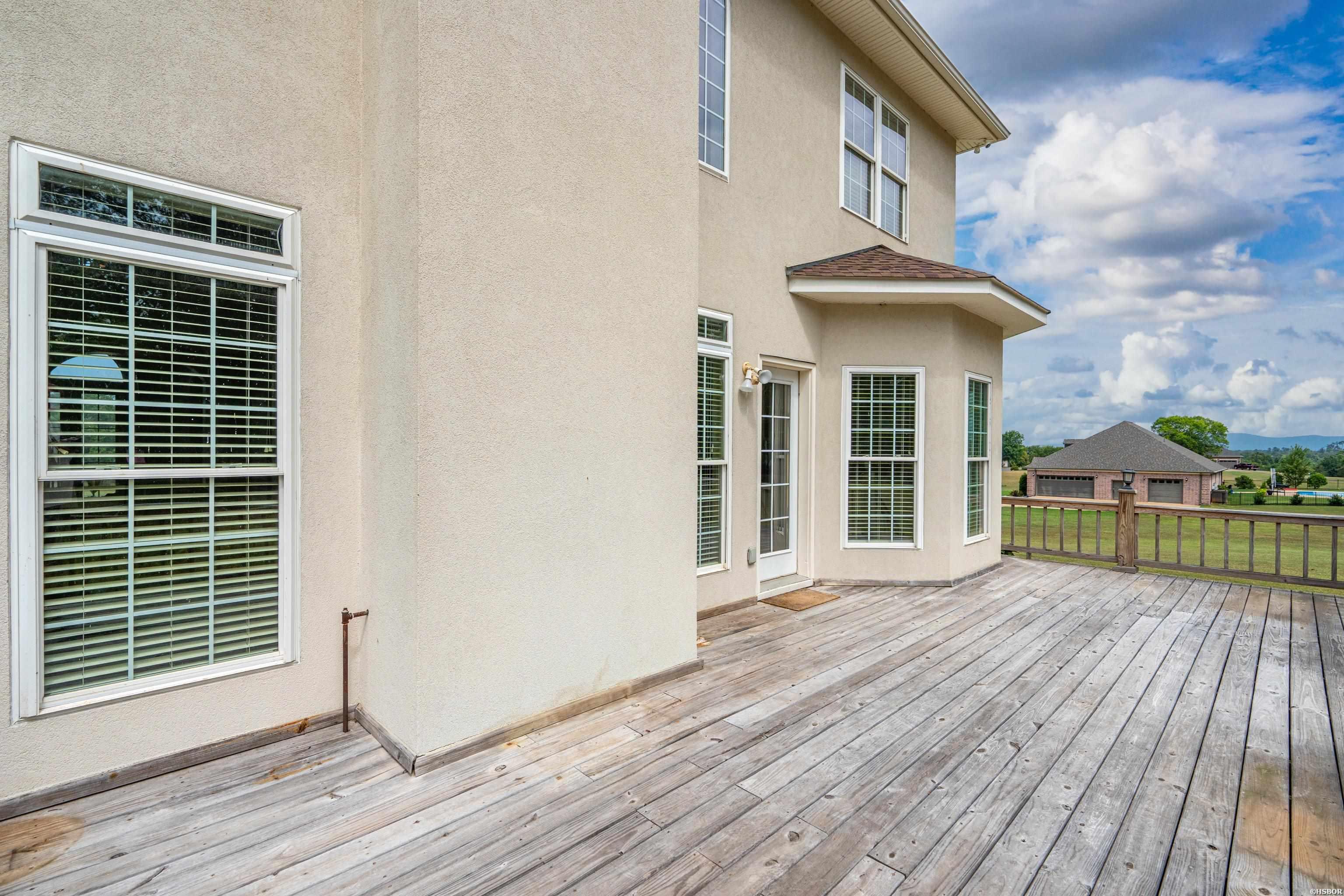 128 Valley Wood Trail Property Photo 38