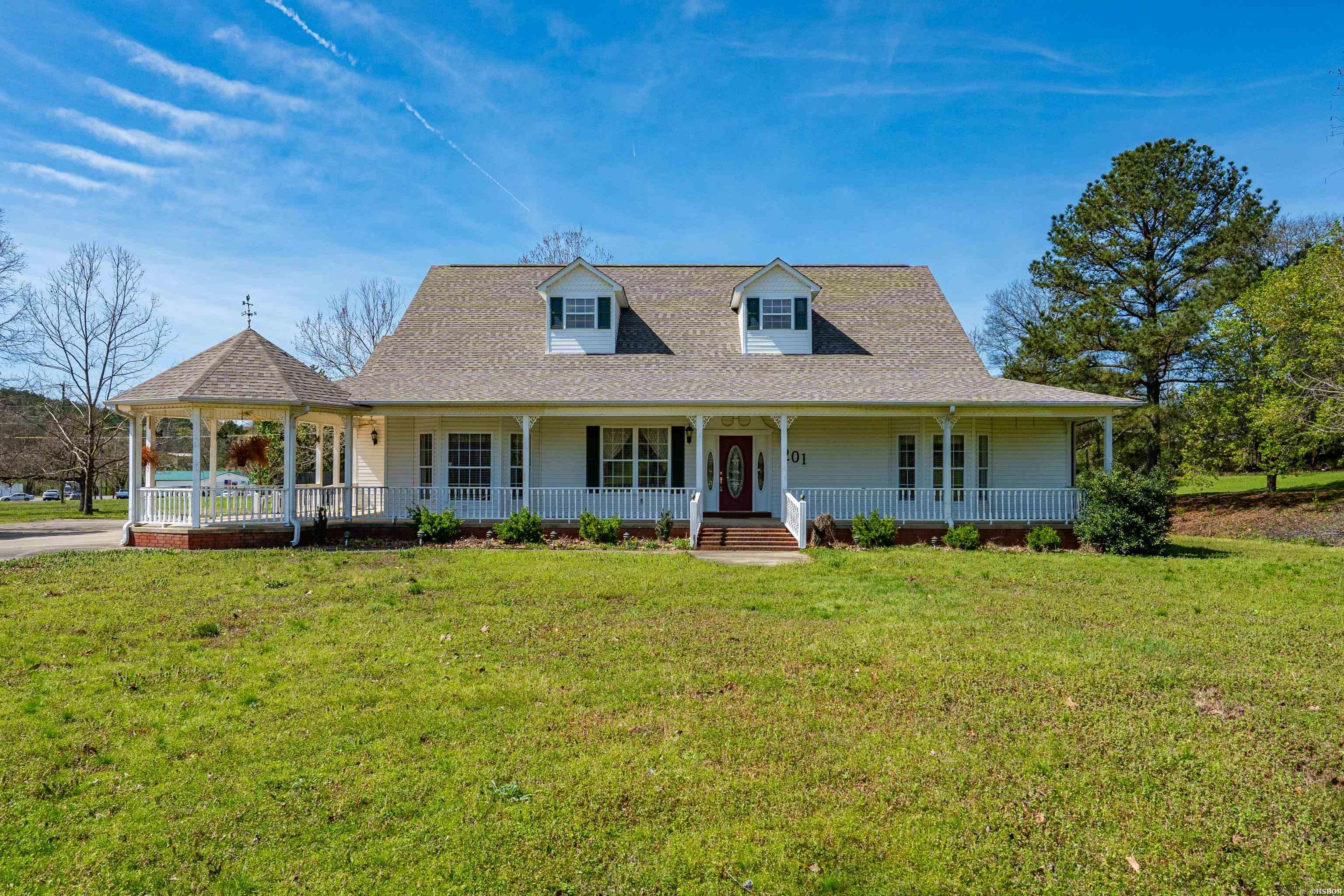 201 Green Willow Lane Property Photo 3