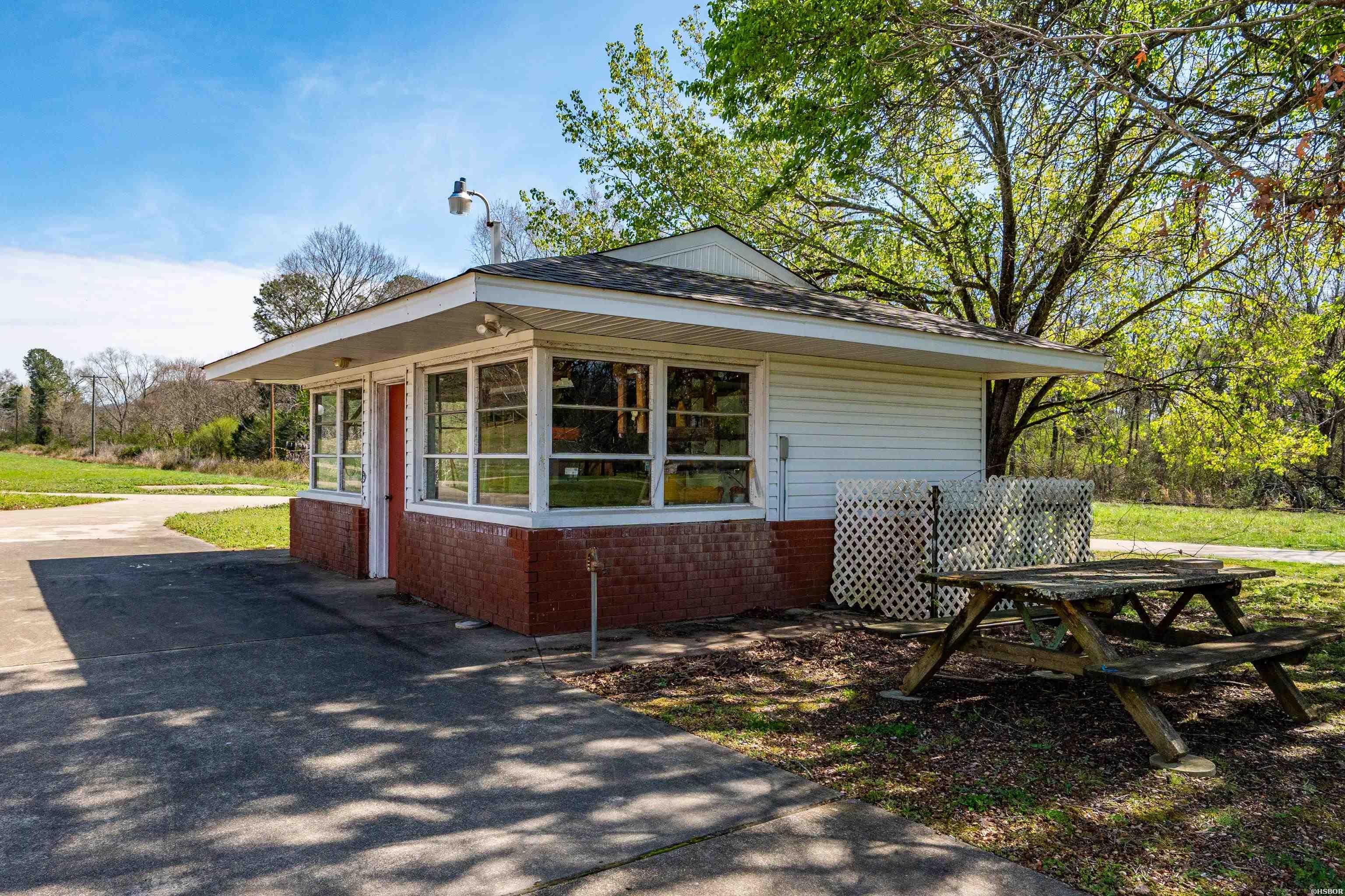 201 Green Willow Lane Property Photo 43