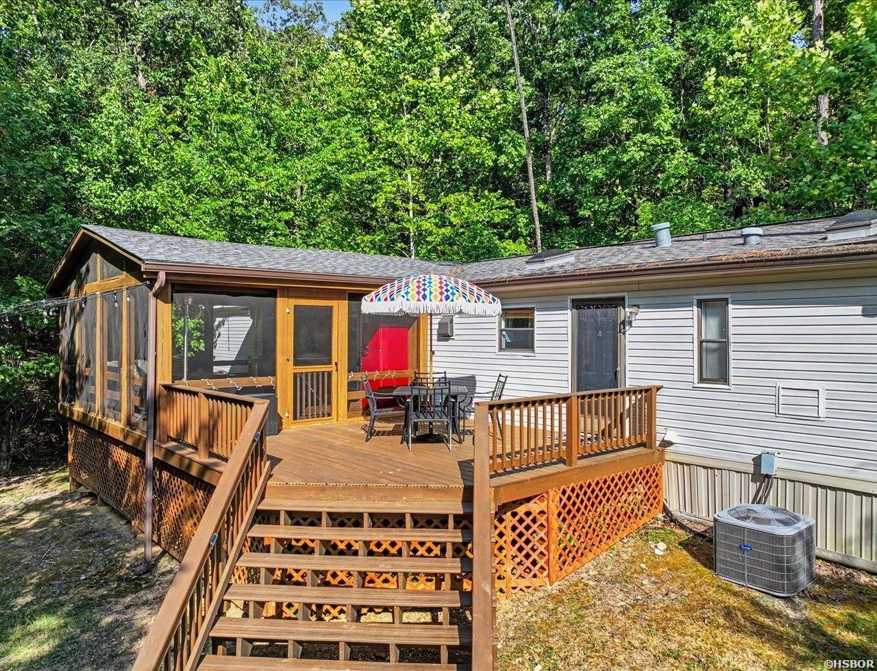 4 Ash Cove Property Photo 3