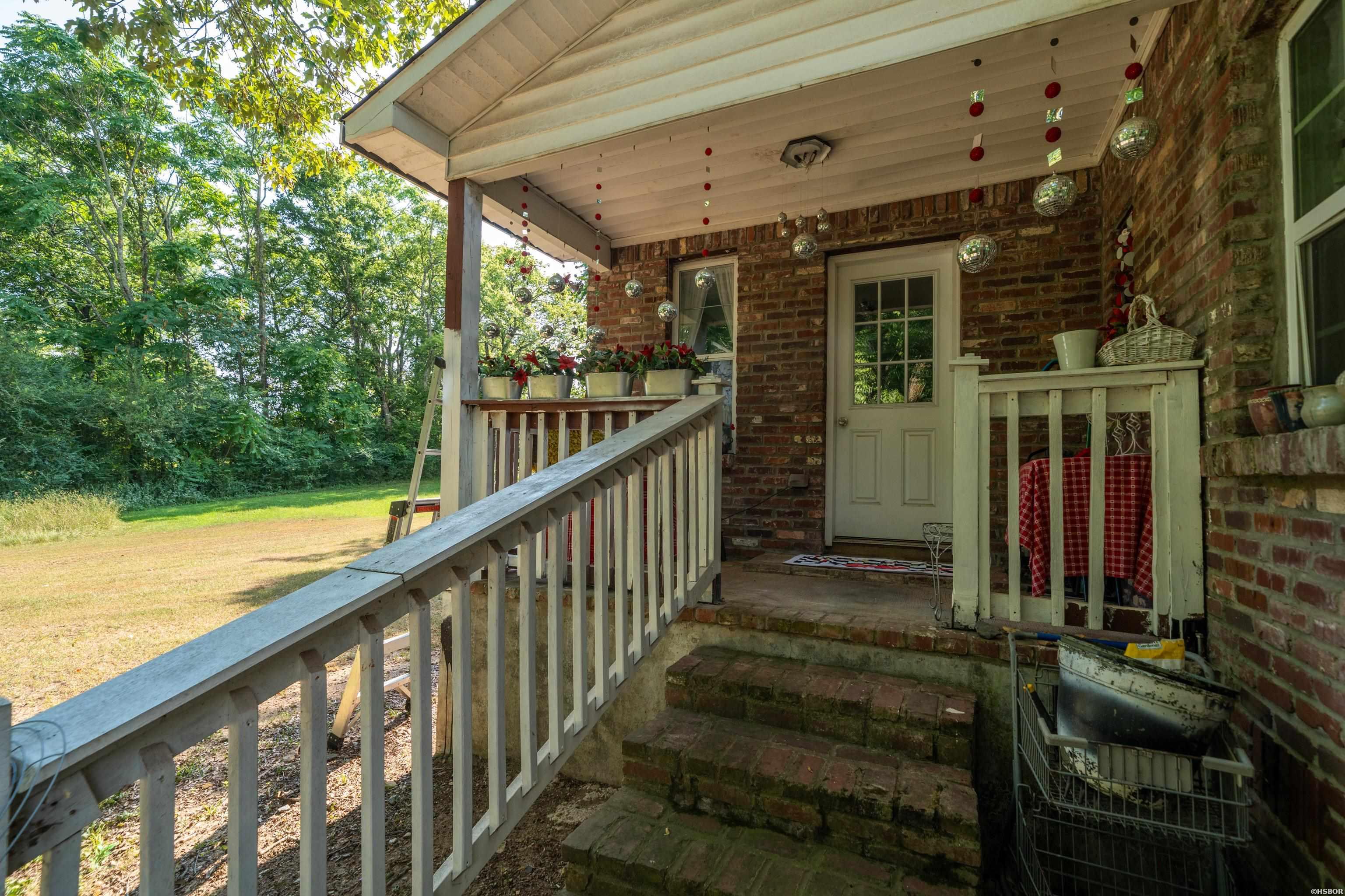 301 Dexter Street Property Photo 25