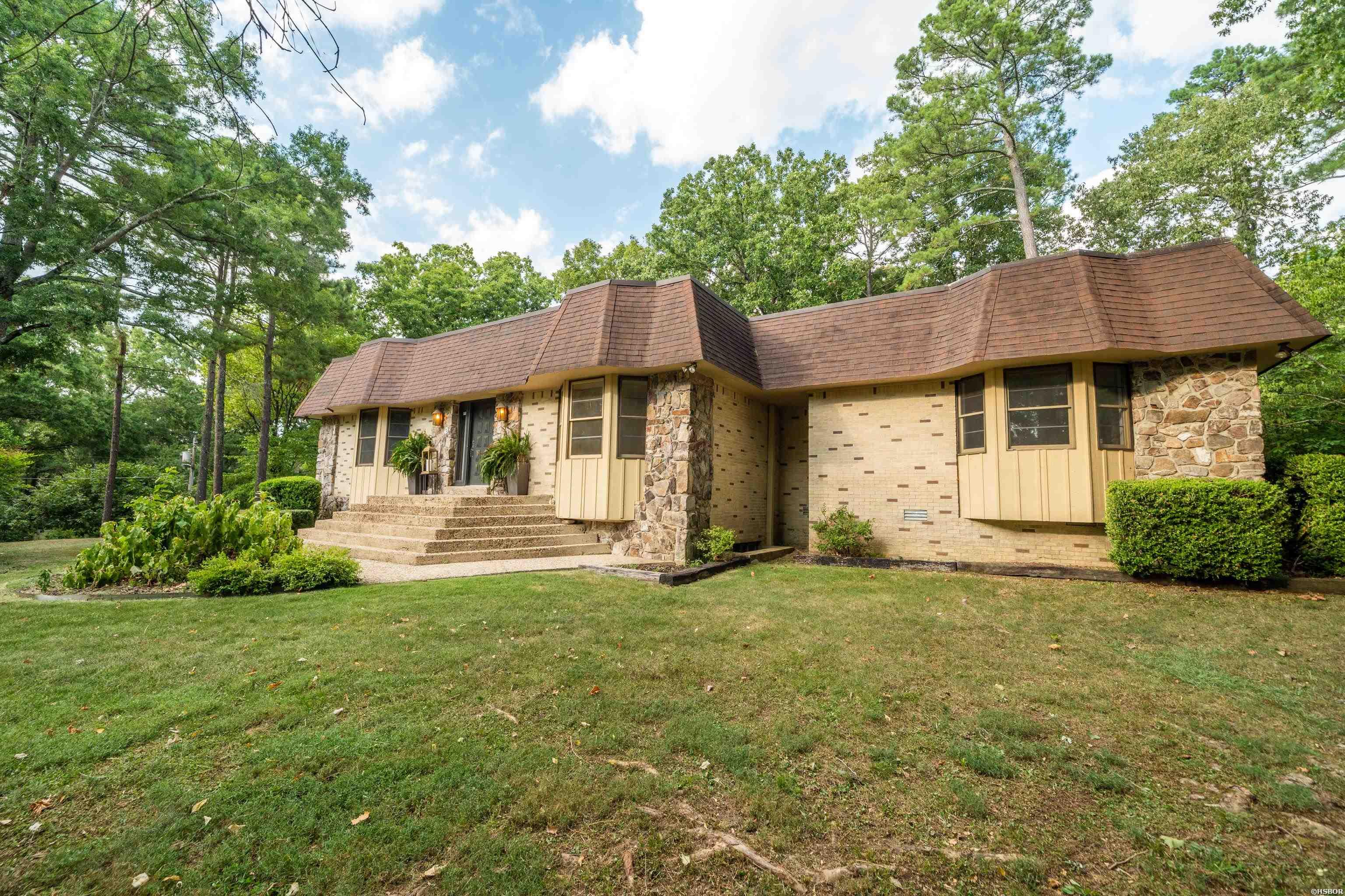 200 Scottwood Property Photo 4