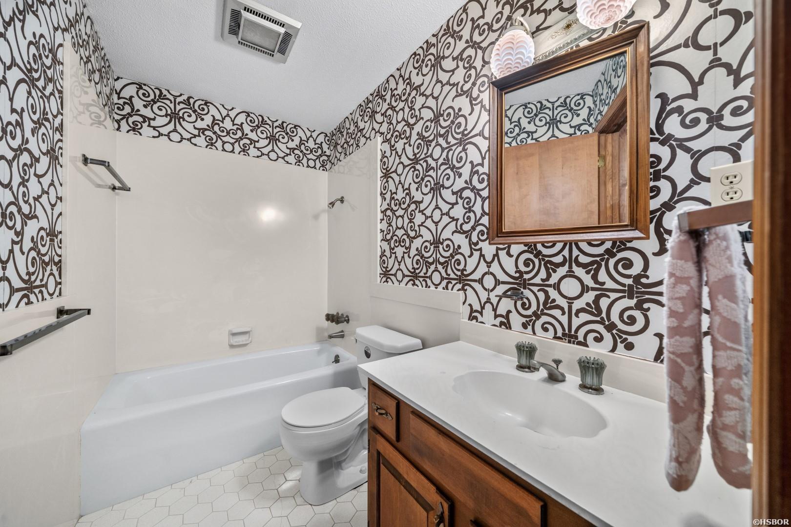 200 Scottwood Property Photo 34