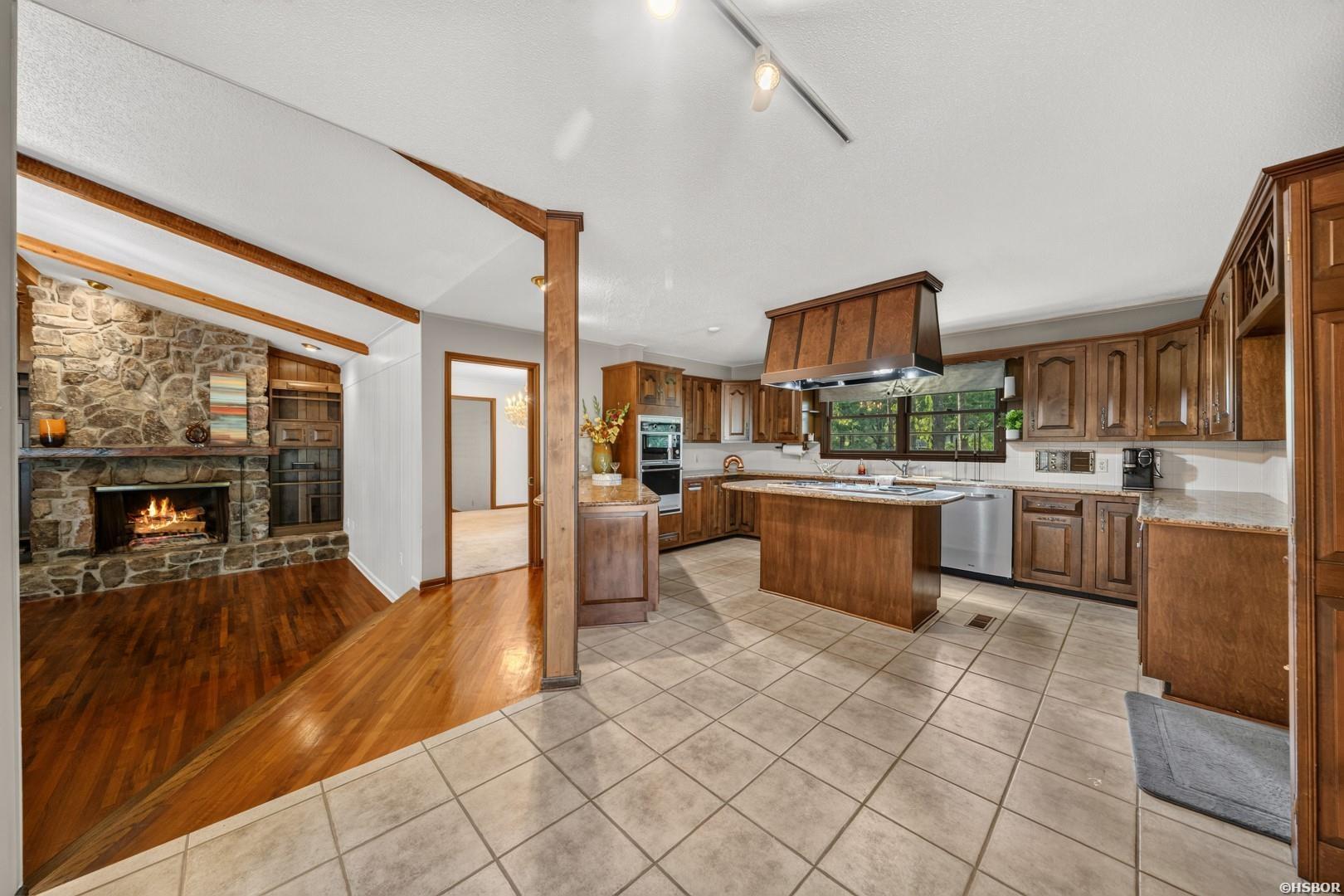 200 Scottwood Property Photo 41