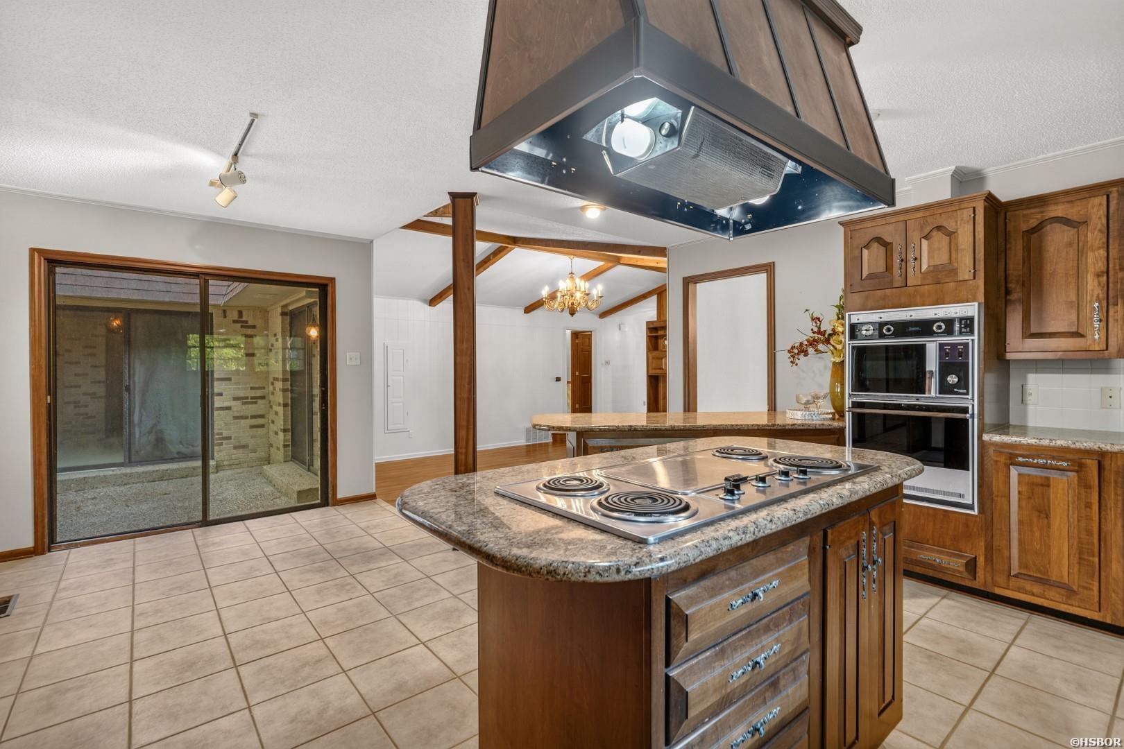 200 Scottwood Property Photo 43