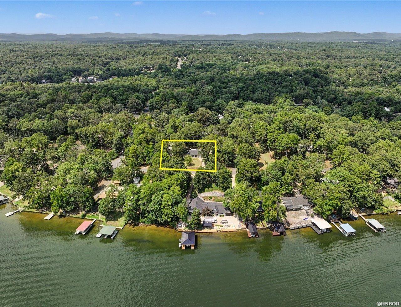 409 Houston Drive Property Photo 1