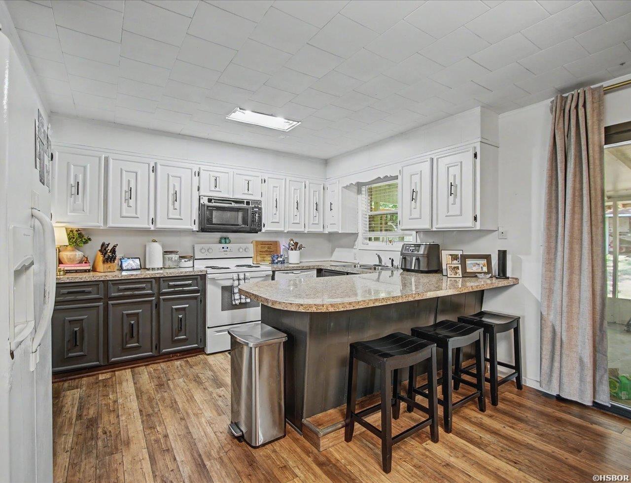 409 Houston Drive Property Photo 12