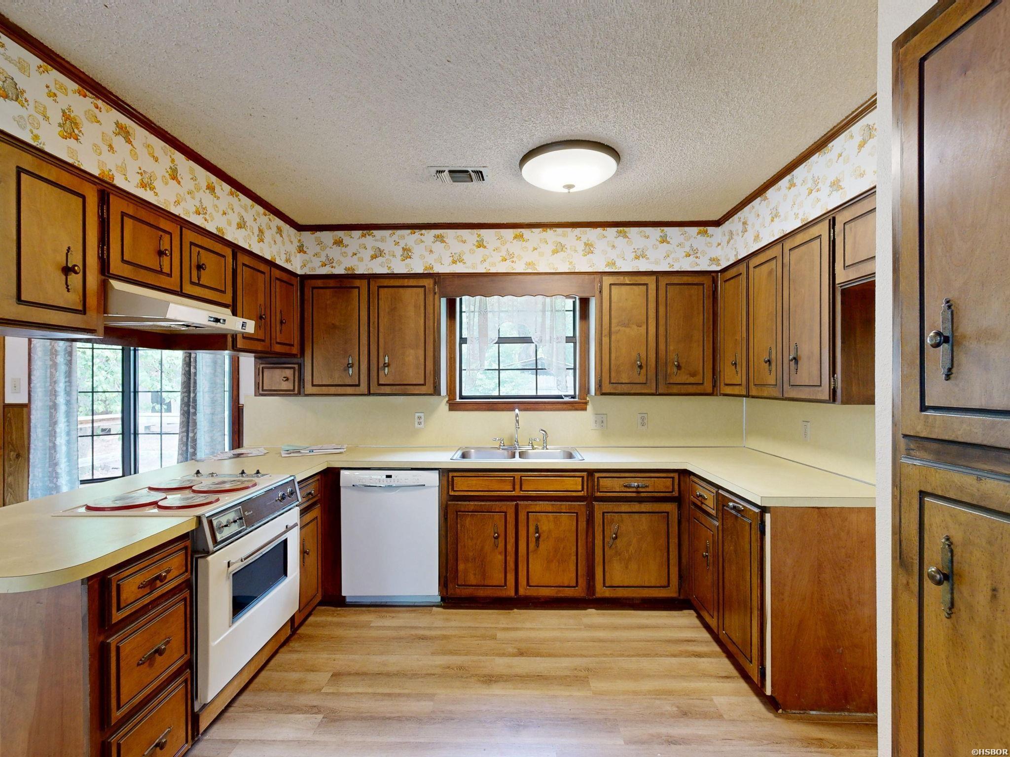 106 Torrey Court Property Photo 12