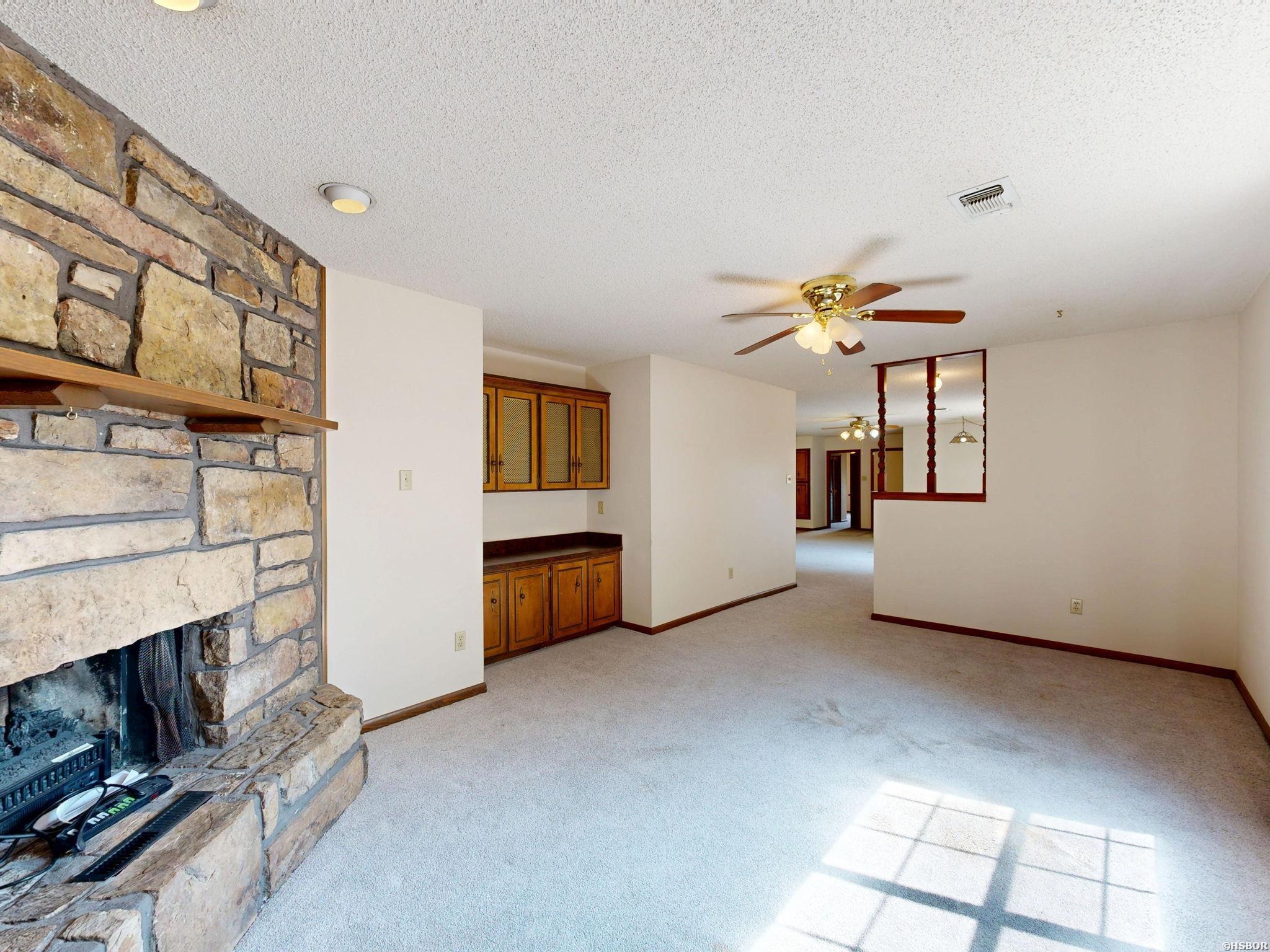 106 Torrey Court Property Photo 16