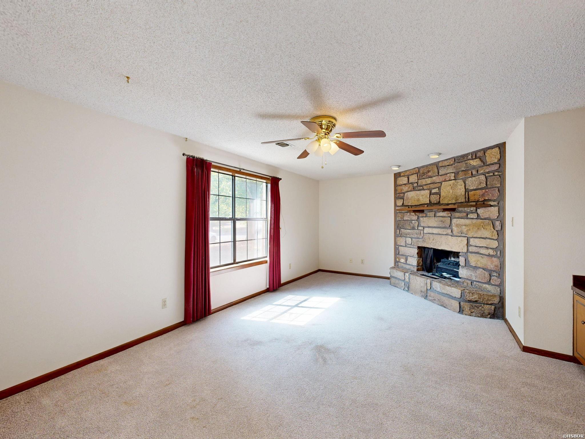 106 Torrey Court Property Photo 18