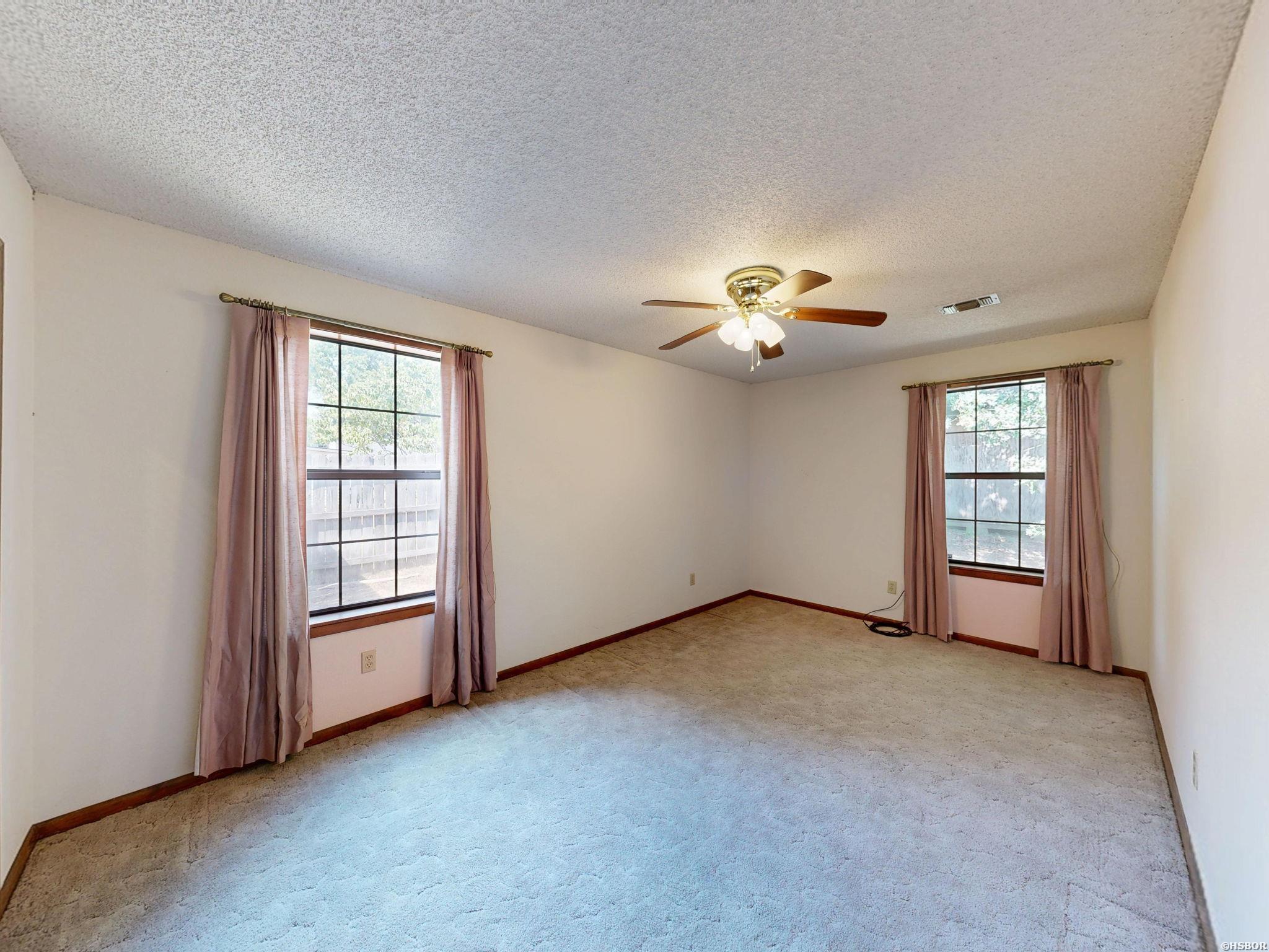 106 Torrey Court Property Photo 23