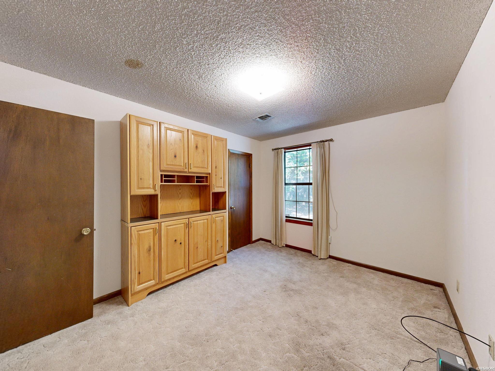 106 Torrey Court Property Photo 29
