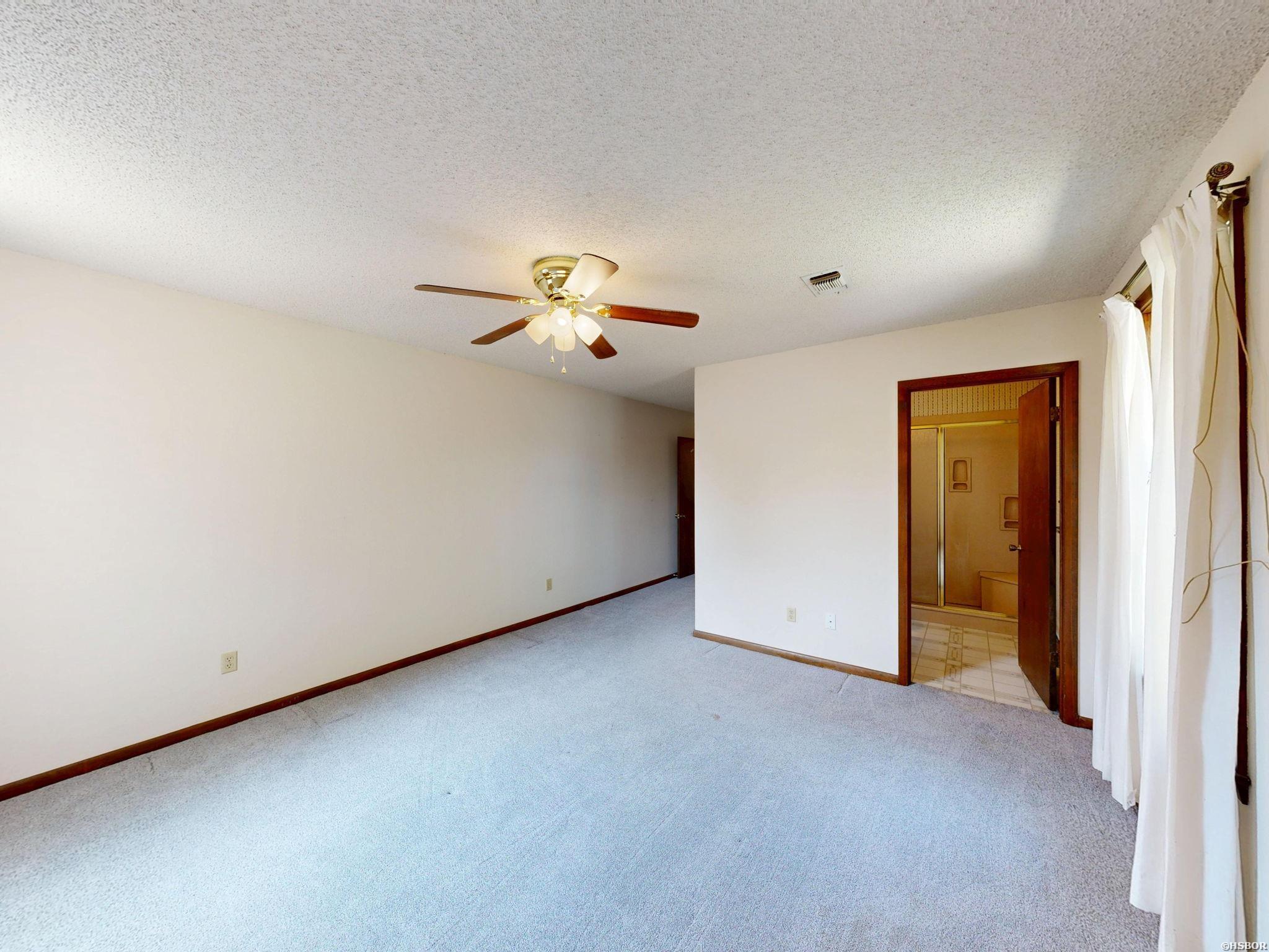 106 Torrey Court Property Photo 31