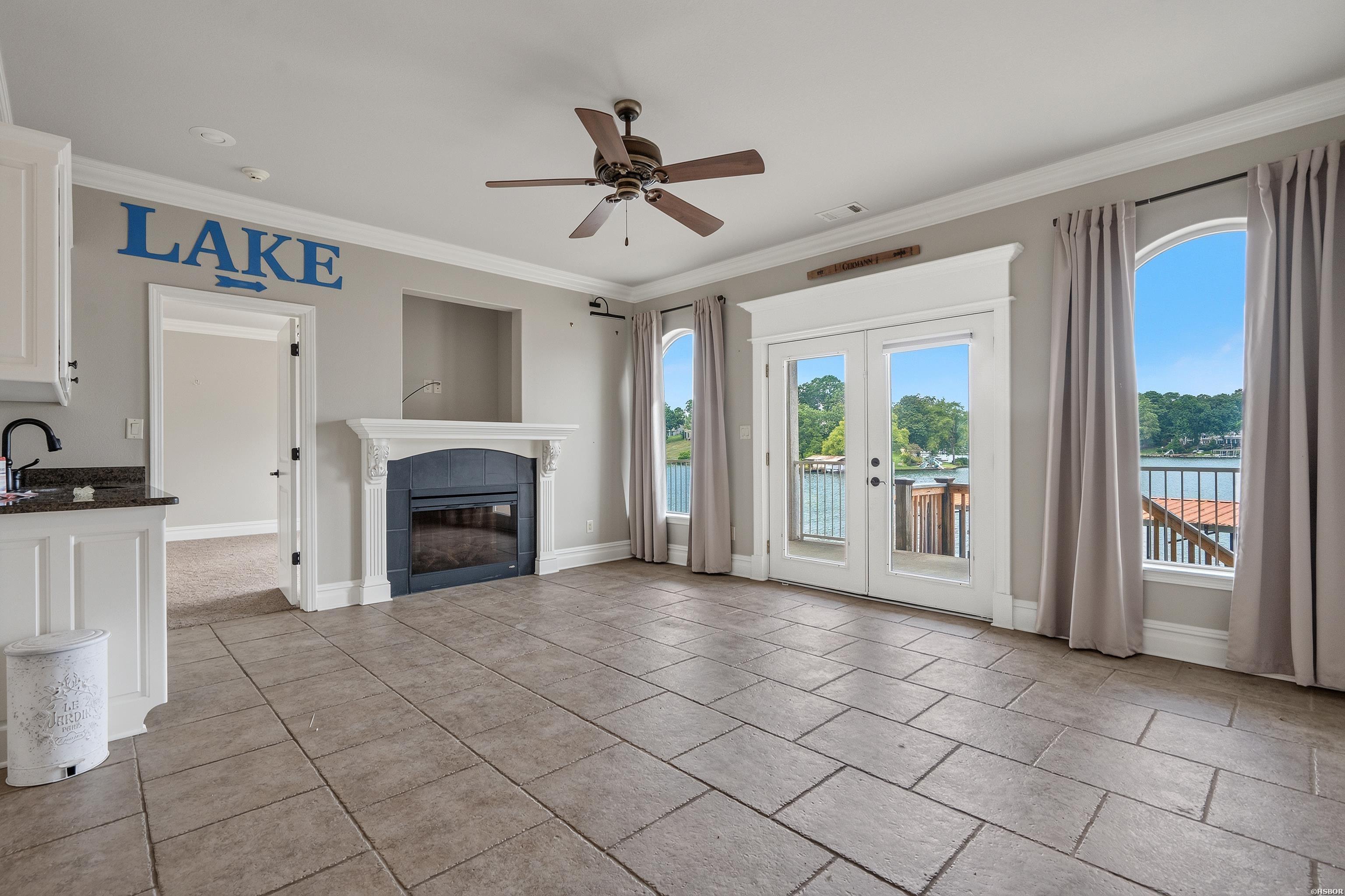 1380 Airport Road Property Photo 14