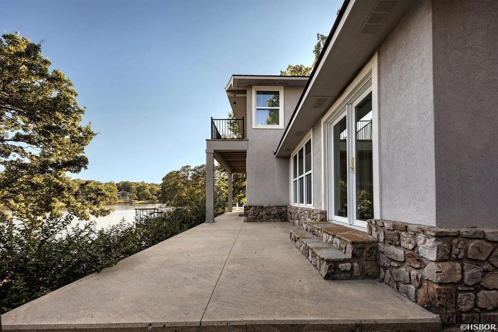 104 Stately Property Photo 14