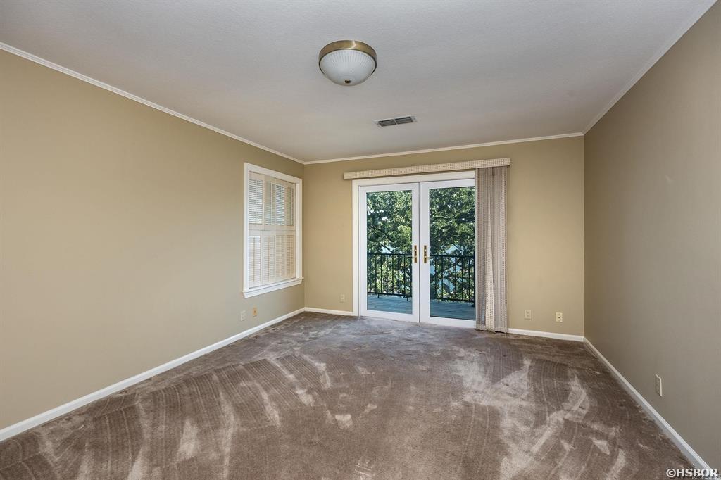 104 Stately Property Photo 15