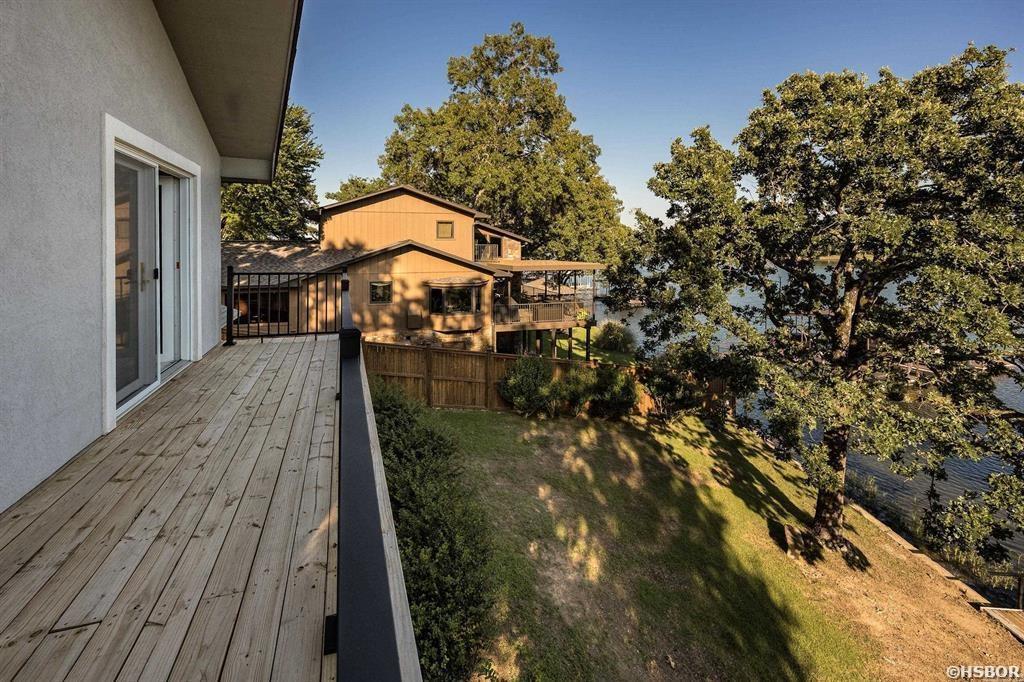 104 Stately Property Photo 21