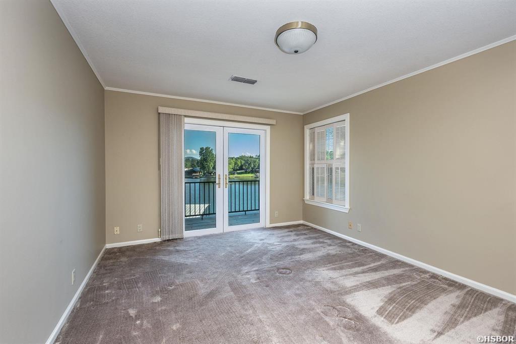 104 Stately Property Photo 36