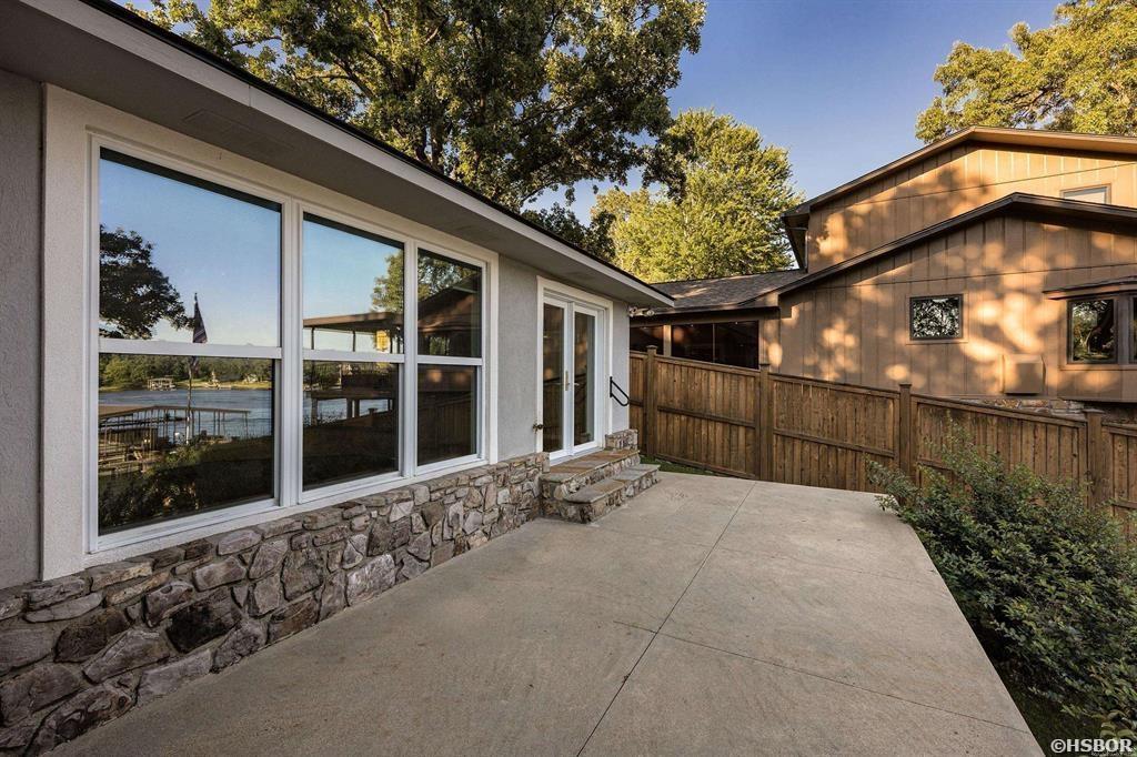 104 Stately Property Photo 42