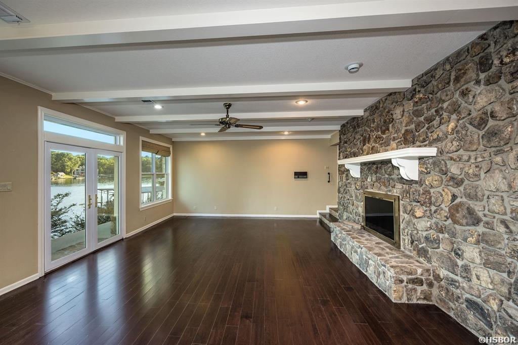 104 Stately Property Photo 43