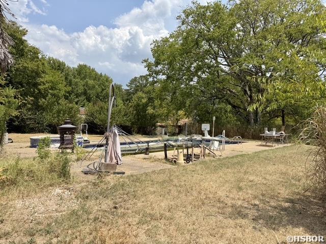 202 Oakcrest Property Photo 4