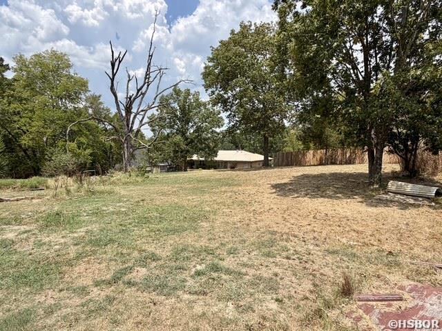 202 Oakcrest Property Photo 22