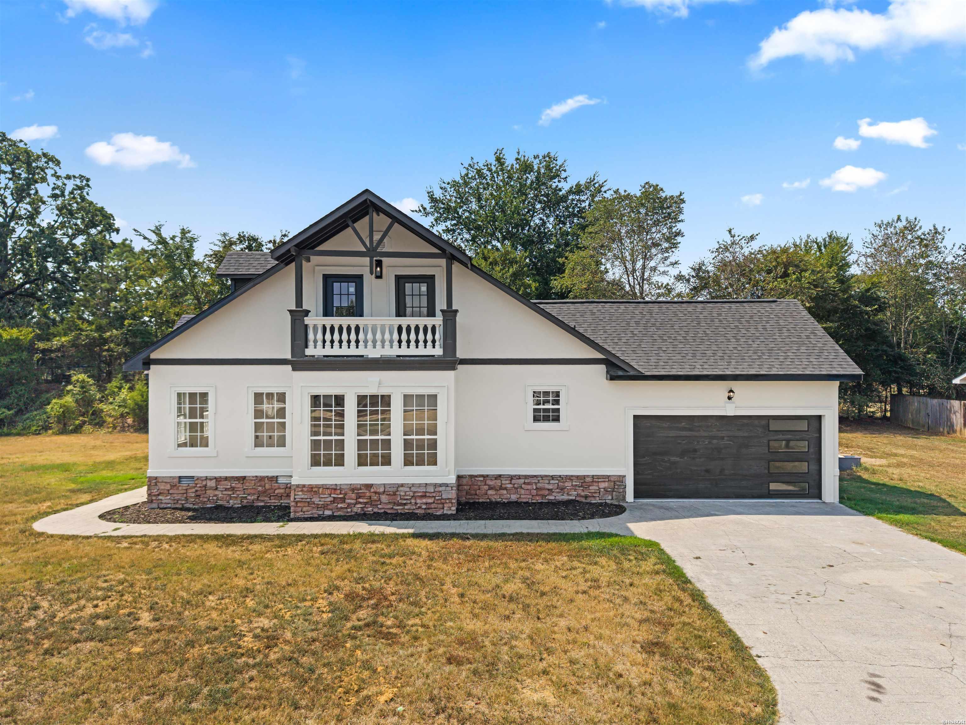109 GABOR Lane