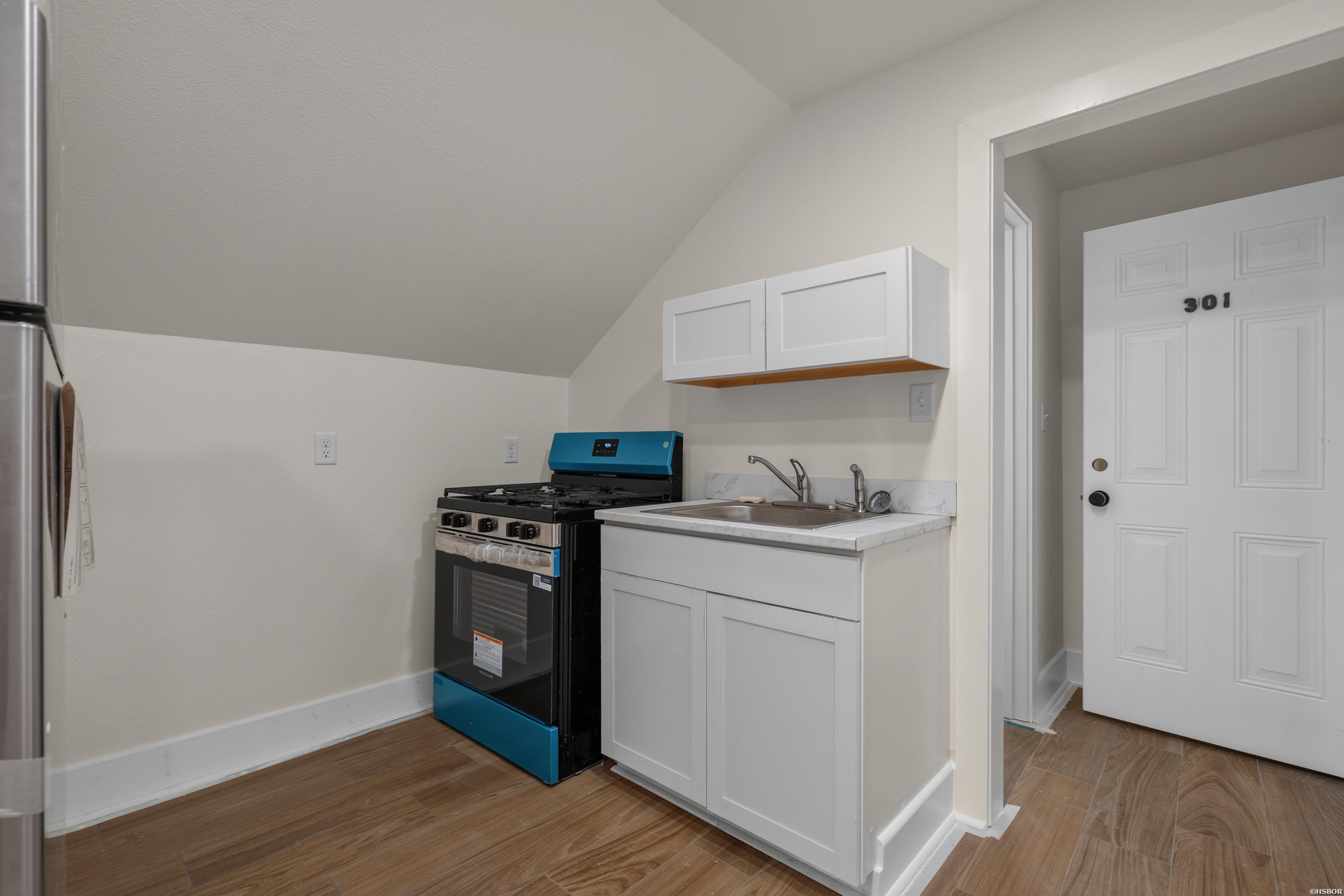 121 Second Street Property Photo 23