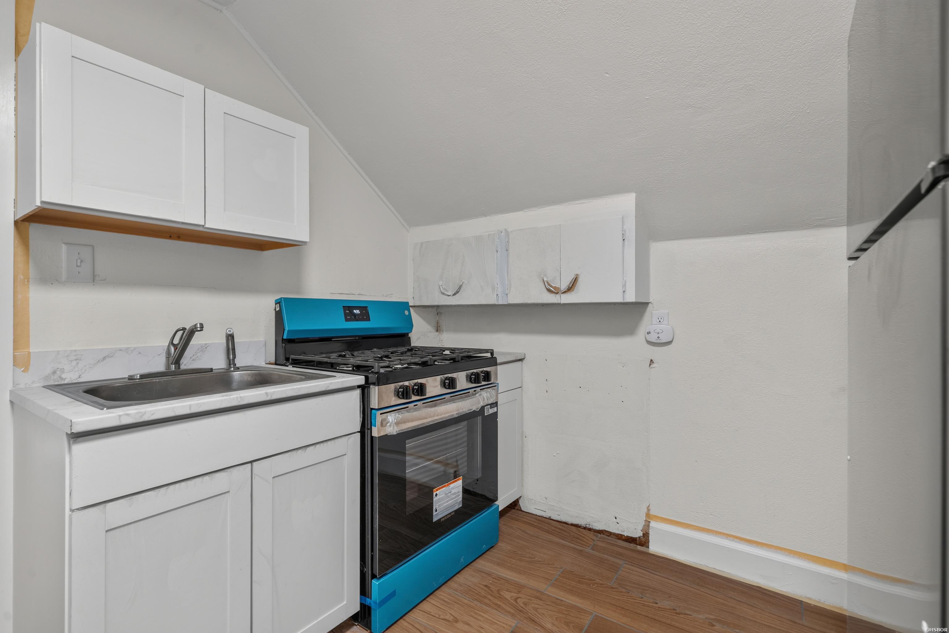 121 Second Street Property Photo 28