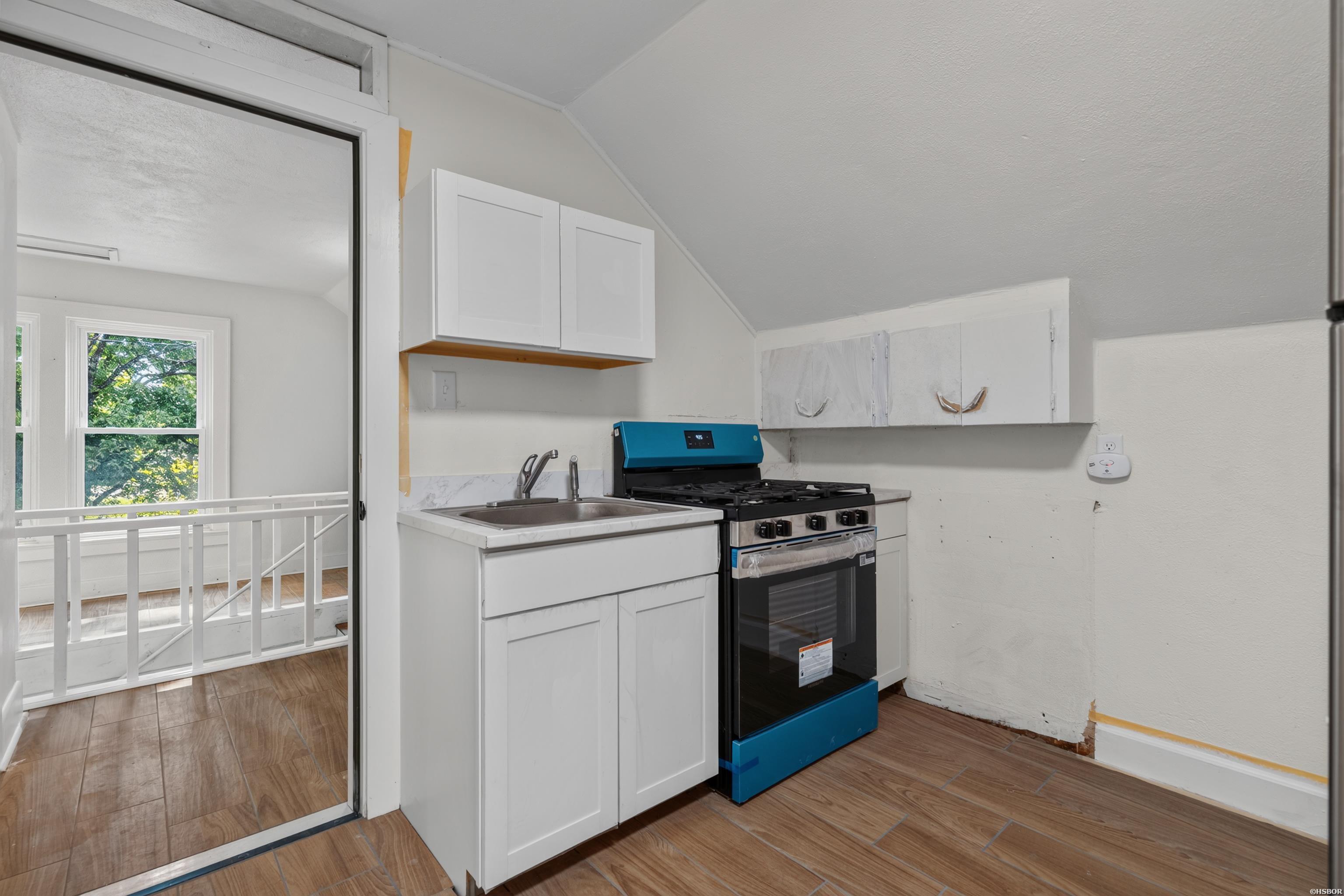 121 Second Street Property Photo 29
