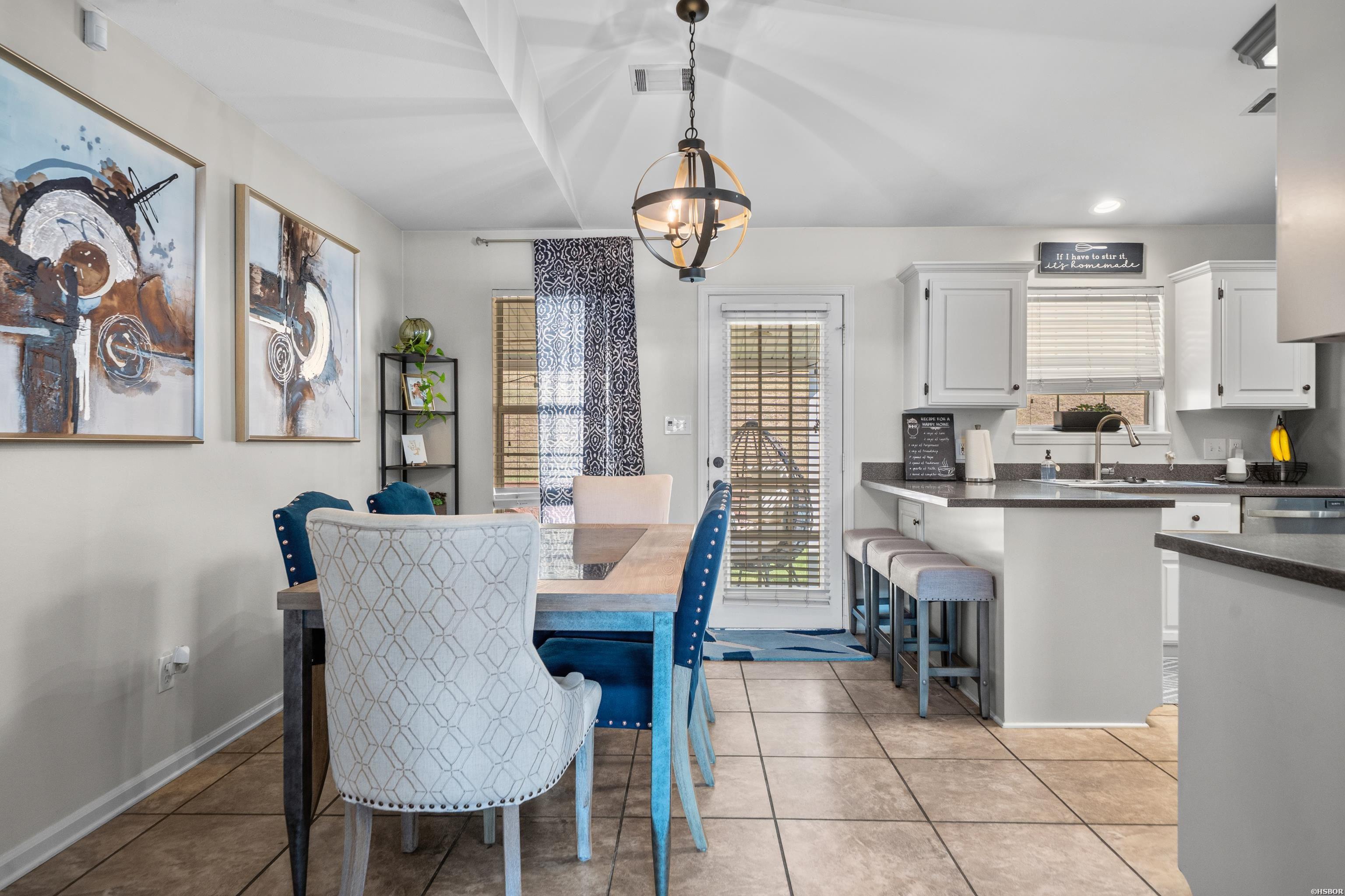 102 Gramercy Property Photo 10