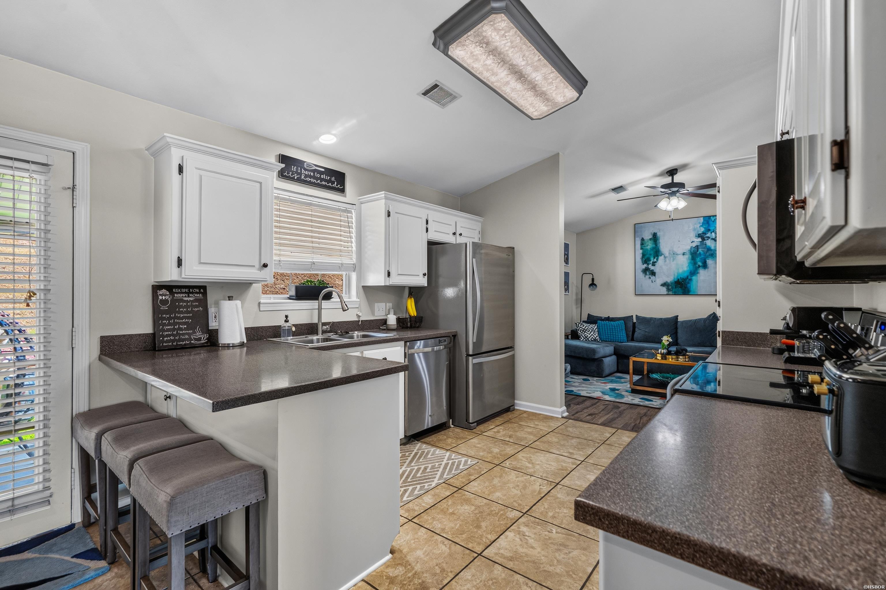 102 Gramercy Property Photo 15