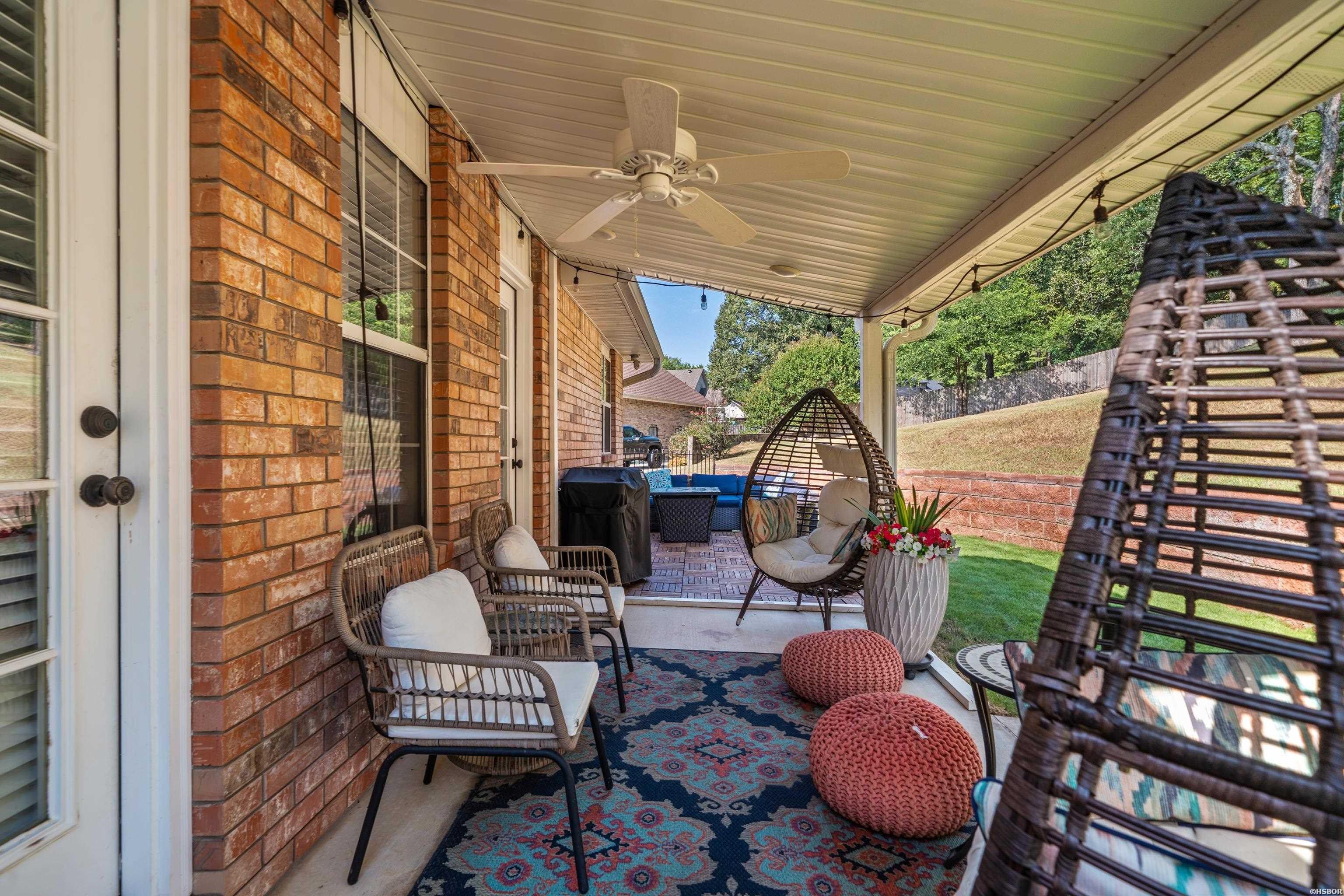 102 Gramercy Property Photo 37