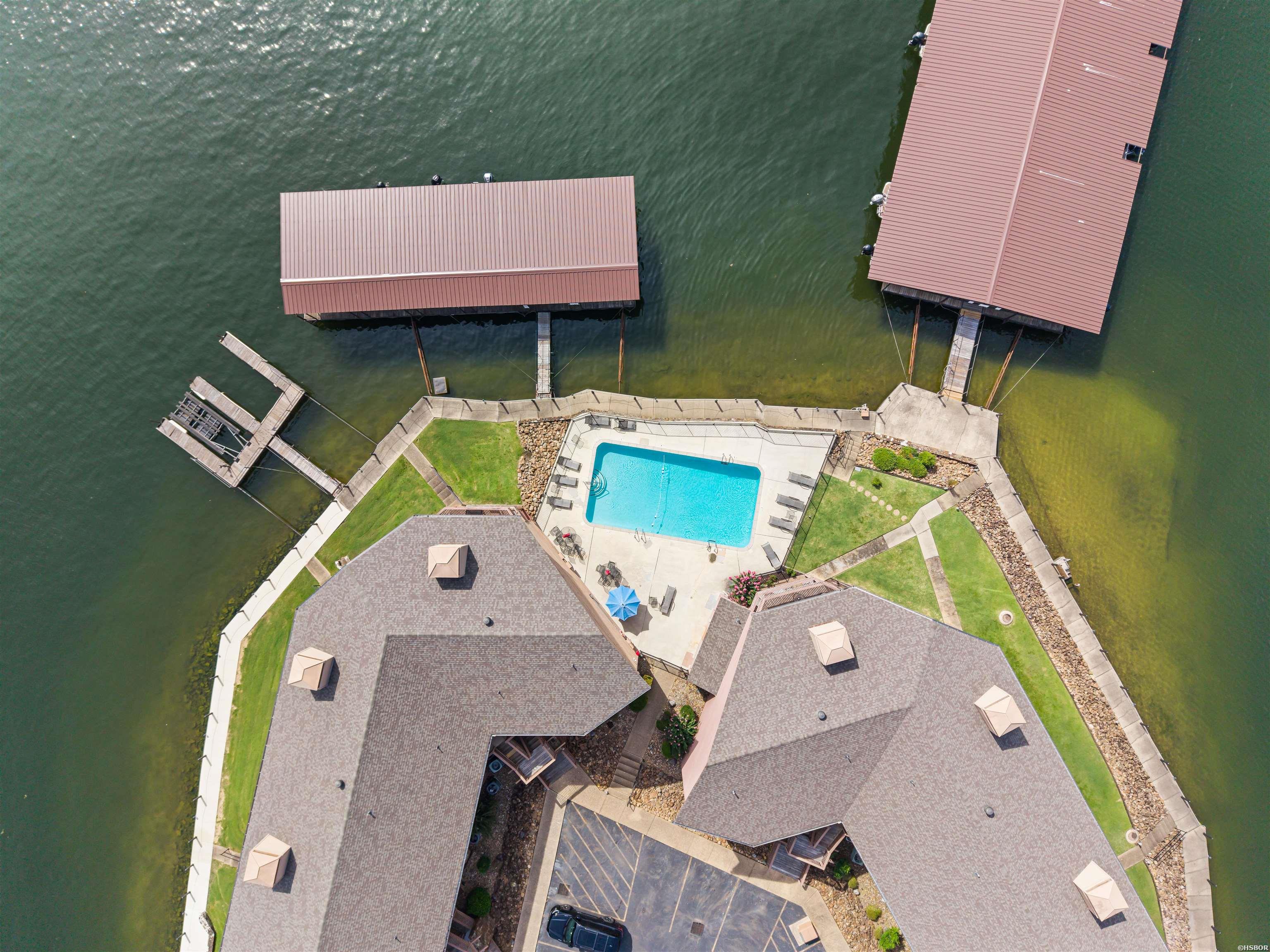 310 B-2 Kleinshore Drive Property Photo 8