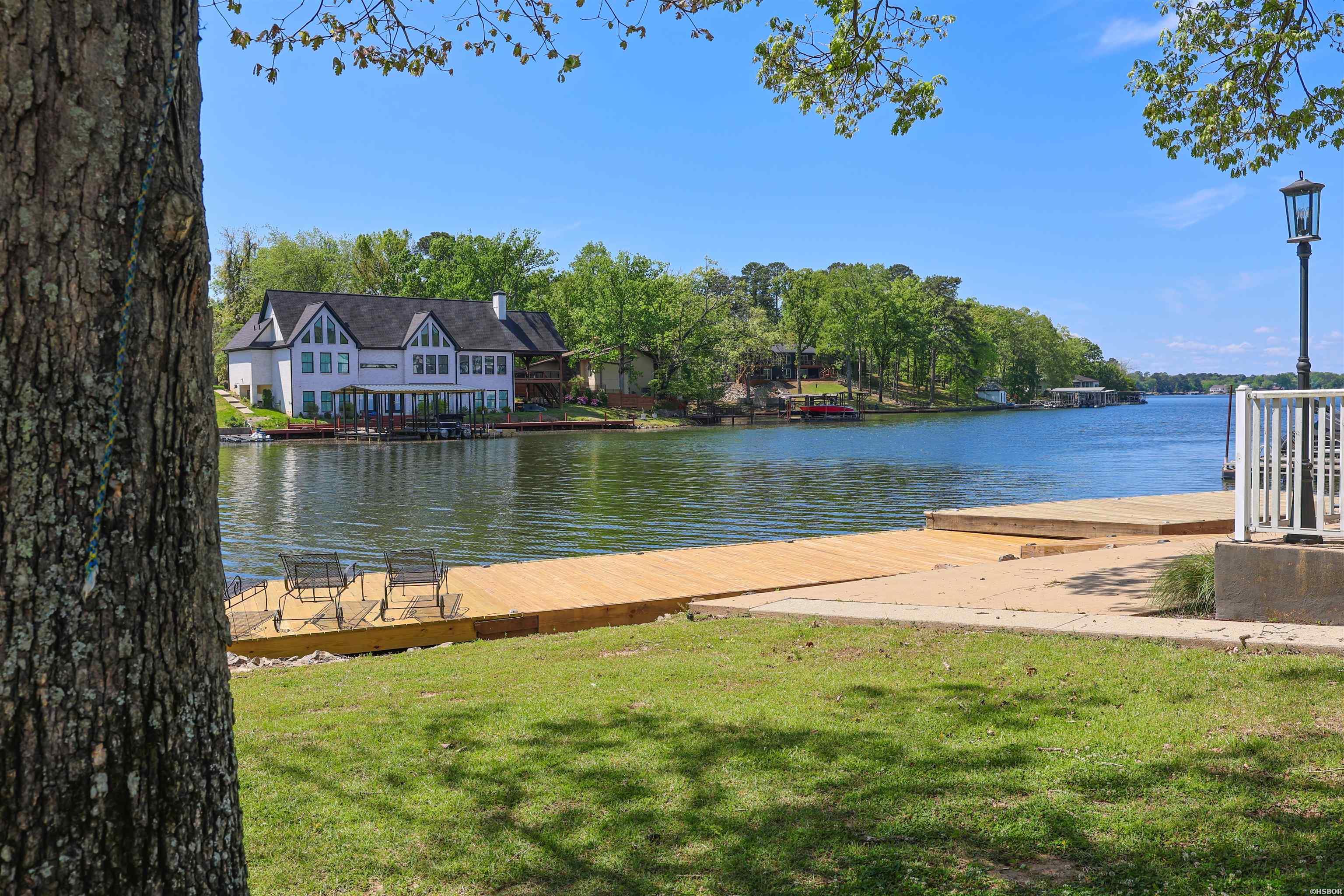 189 Bayshore Cove Property Photo 43
