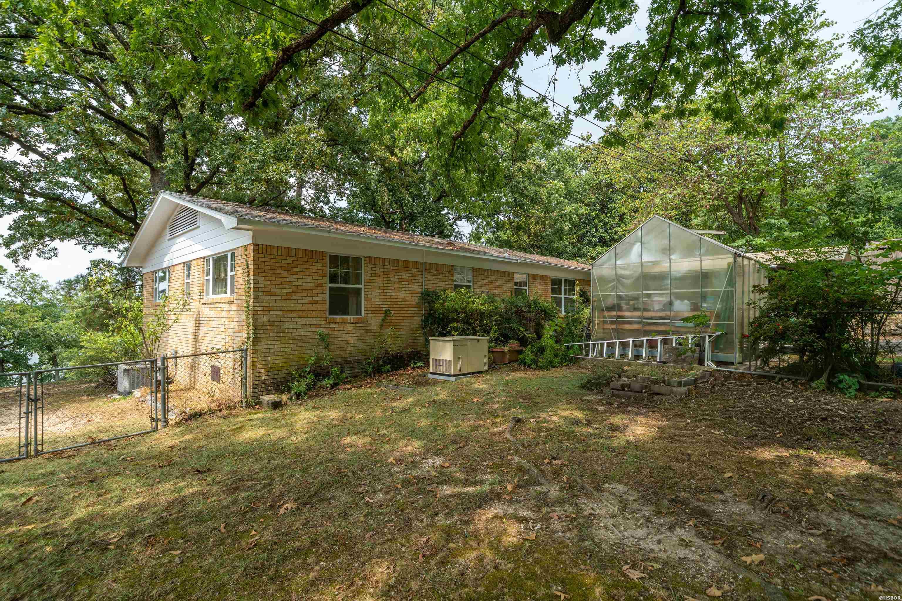 130 Brundage Terrace Property Photo 7