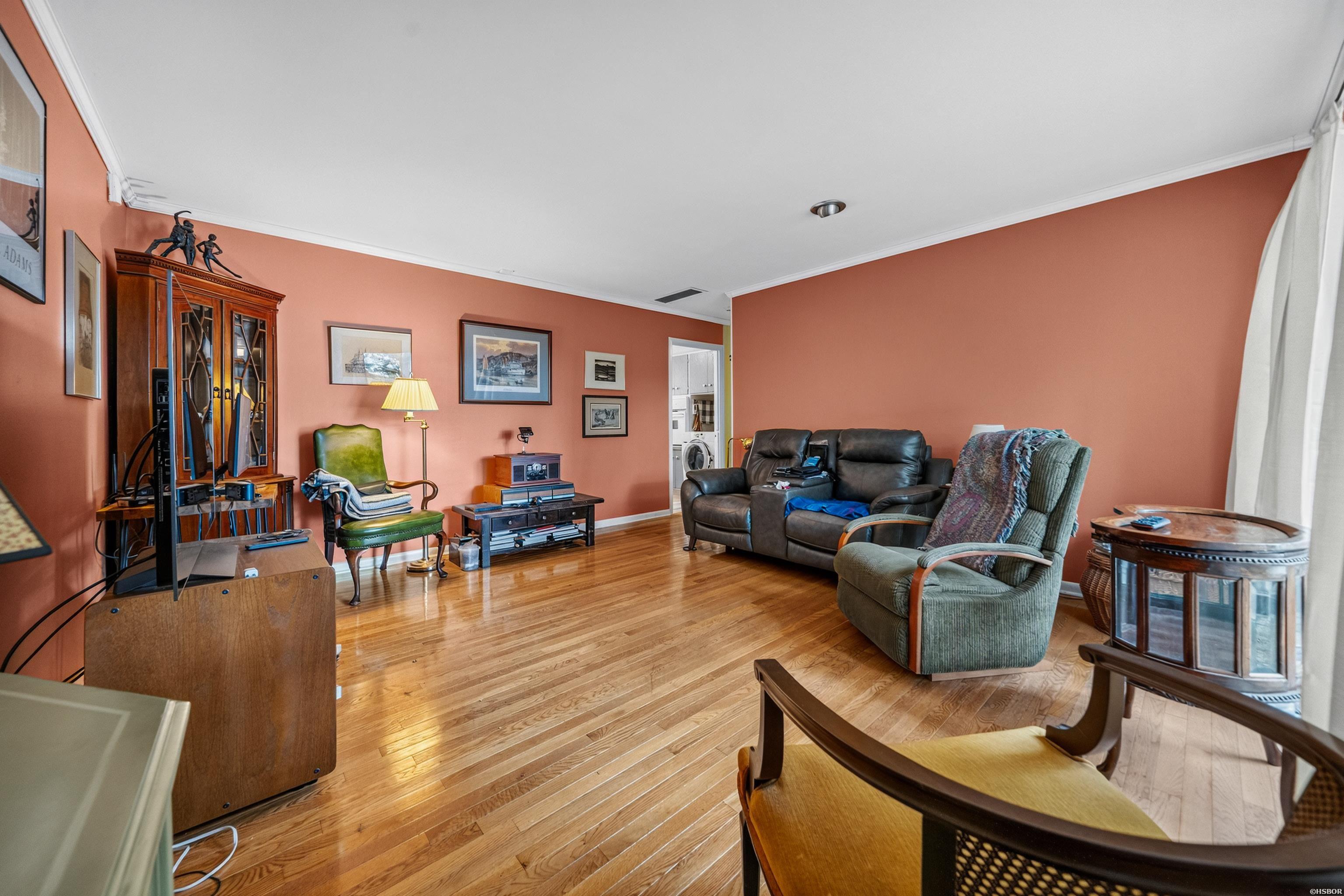 130 Brundage Terrace Property Photo 9