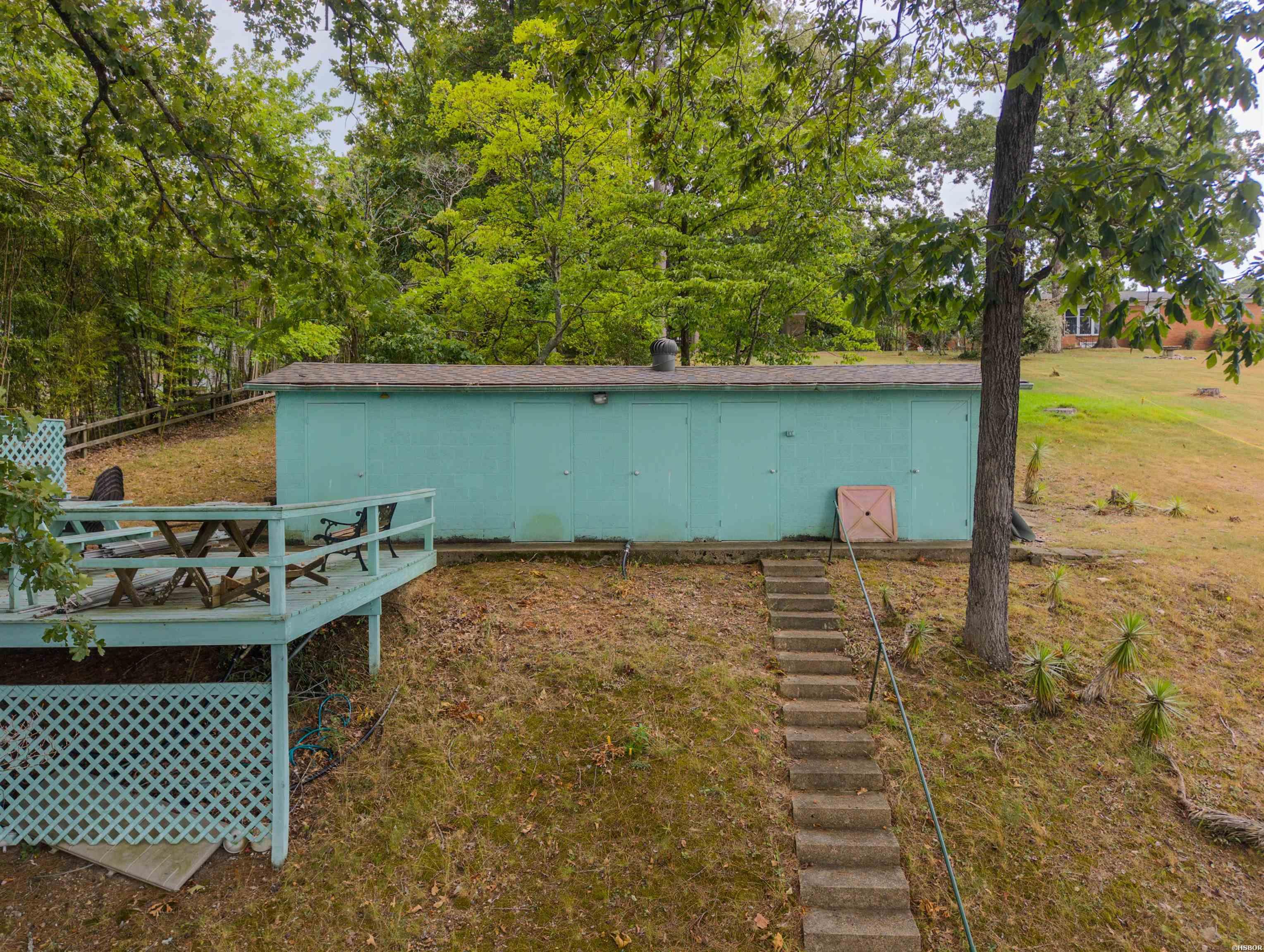 130 Brundage Terrace Property Photo 36