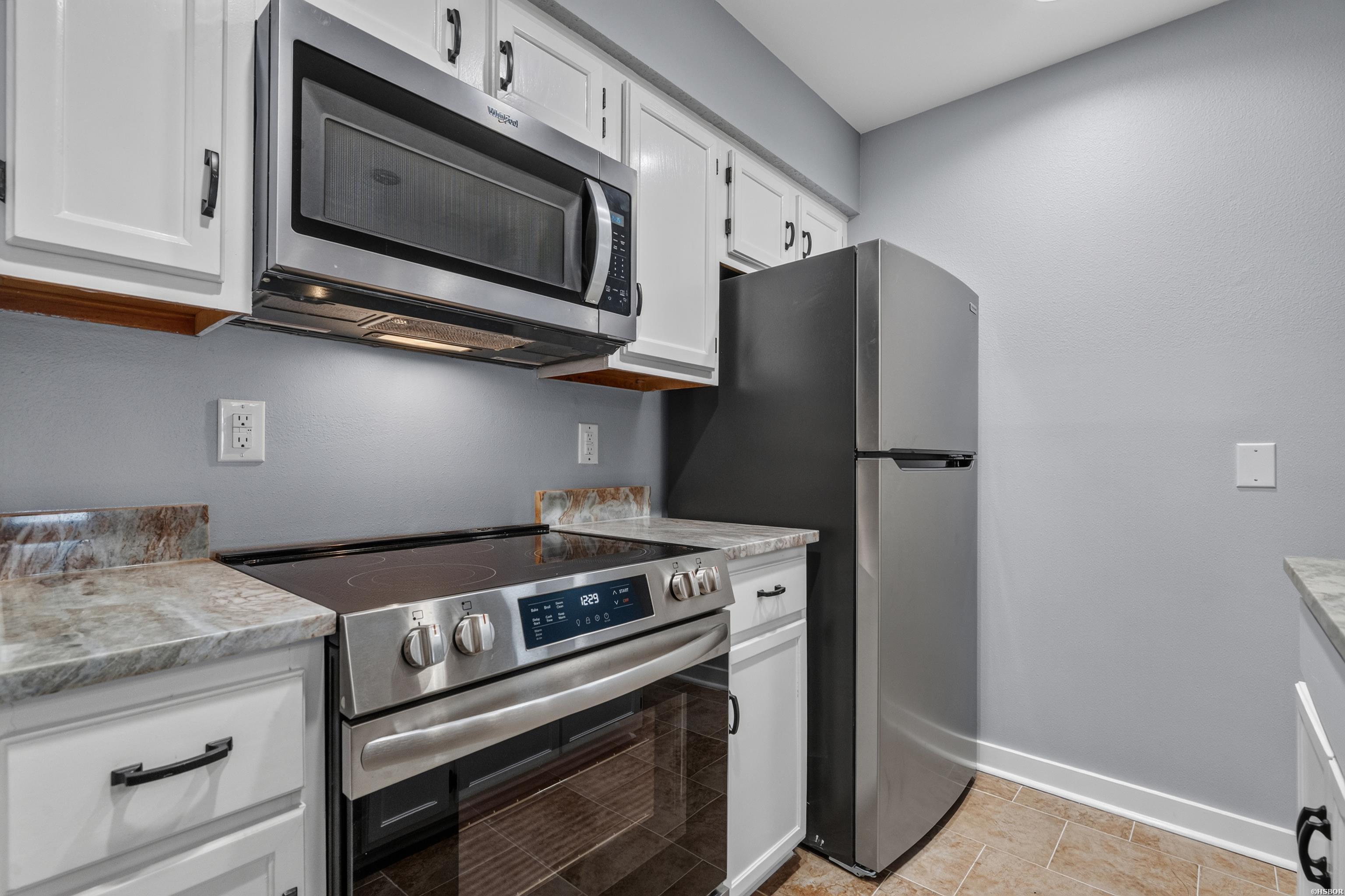 5371 Central Avenue Property Photo 17