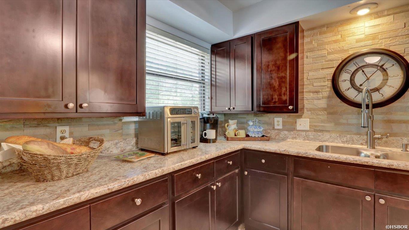 201 Daffodil Street Property Photo 8
