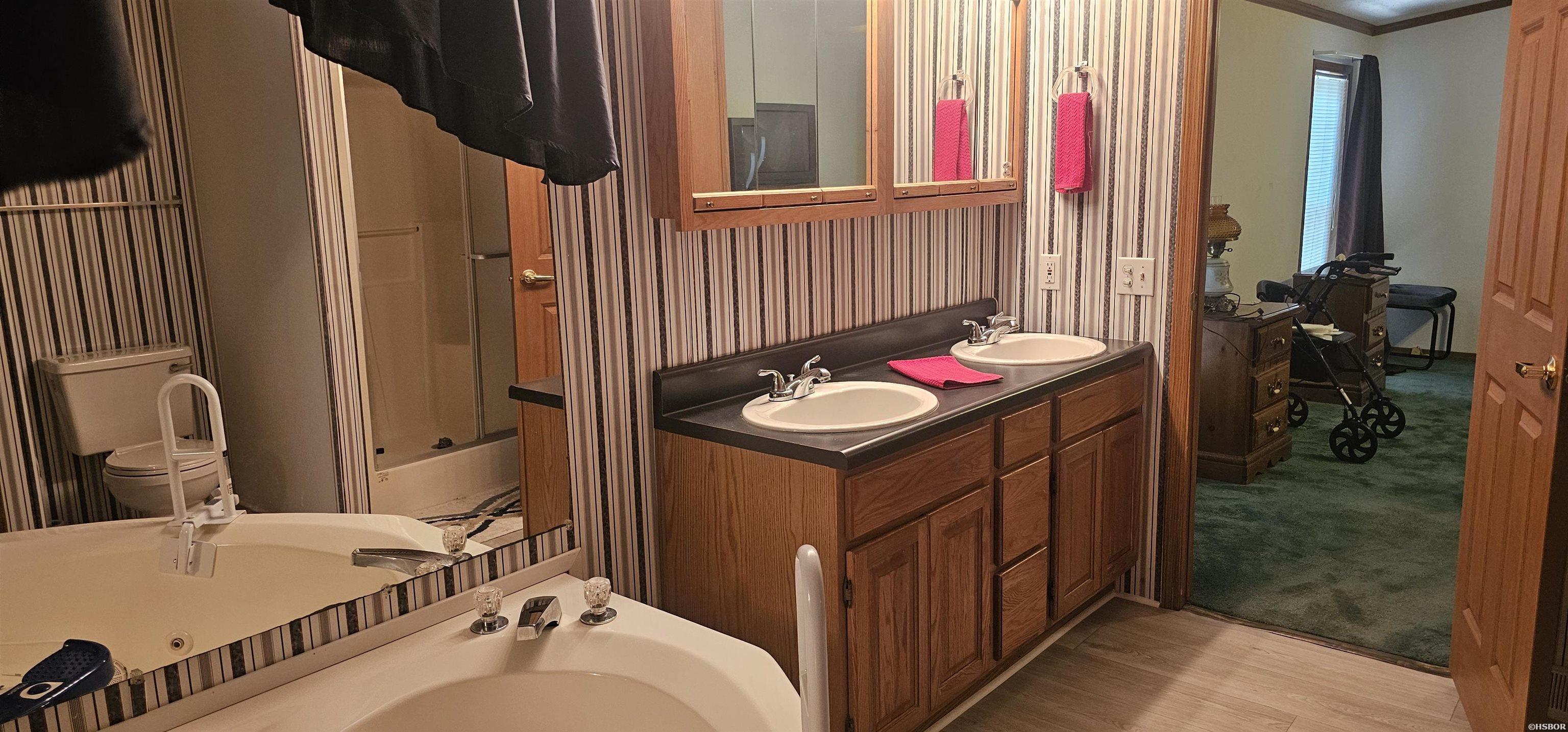 446 Davis Drive Property Photo 5